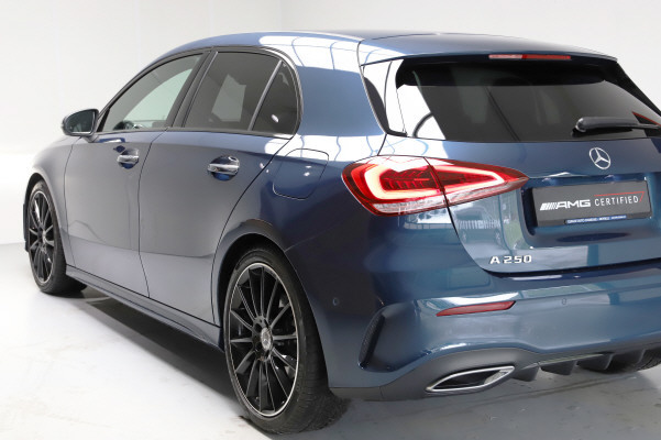 MERCEDES-BENZ A 250 AMG Line 4Matic-image-3