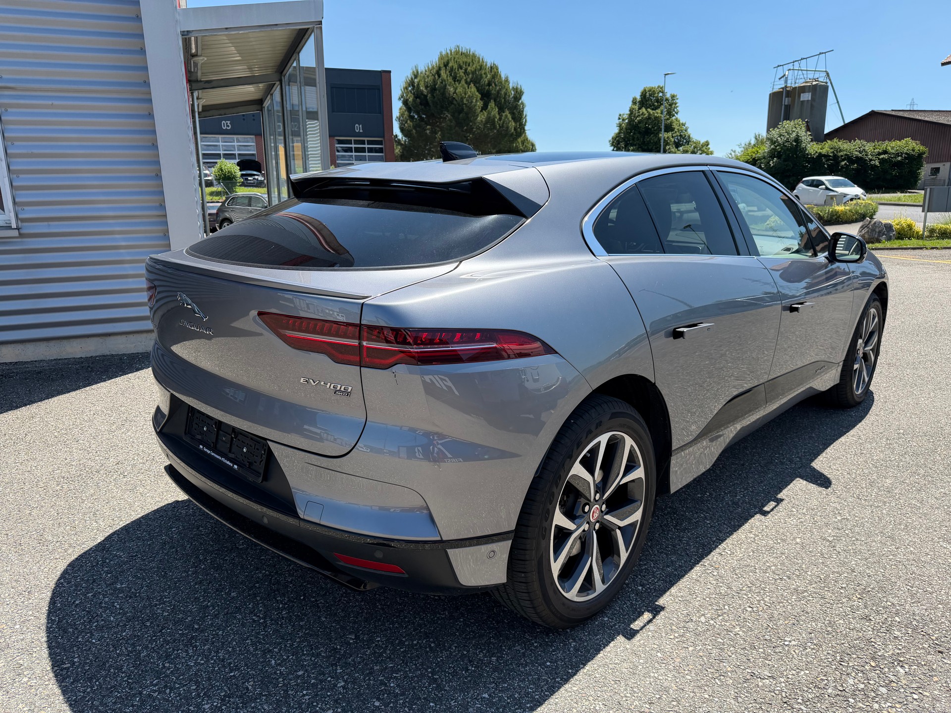 JAGUAR I-Pace EV400 SE AWD-image-3