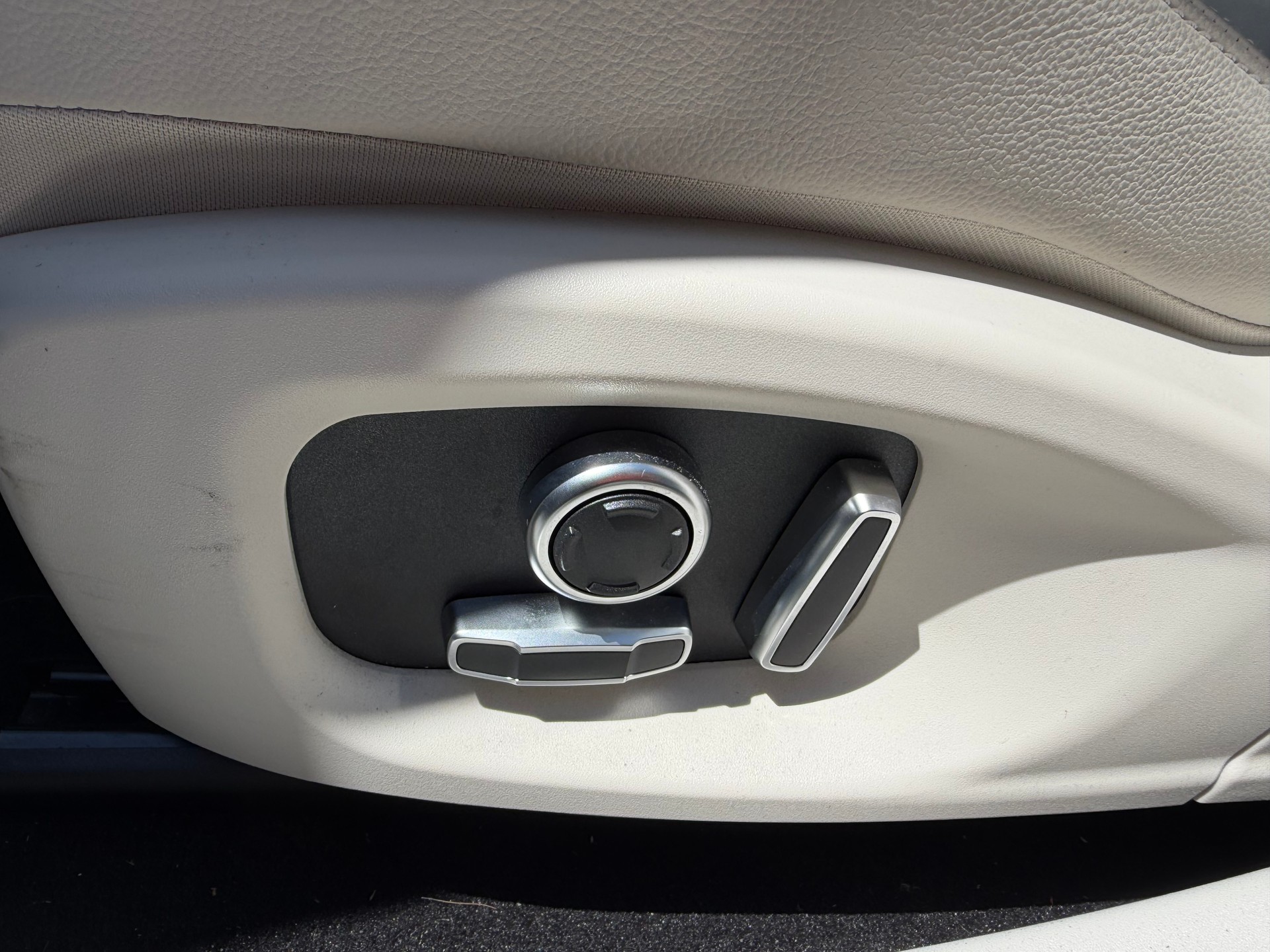 JAGUAR I-Pace EV400 SE AWD-image-9