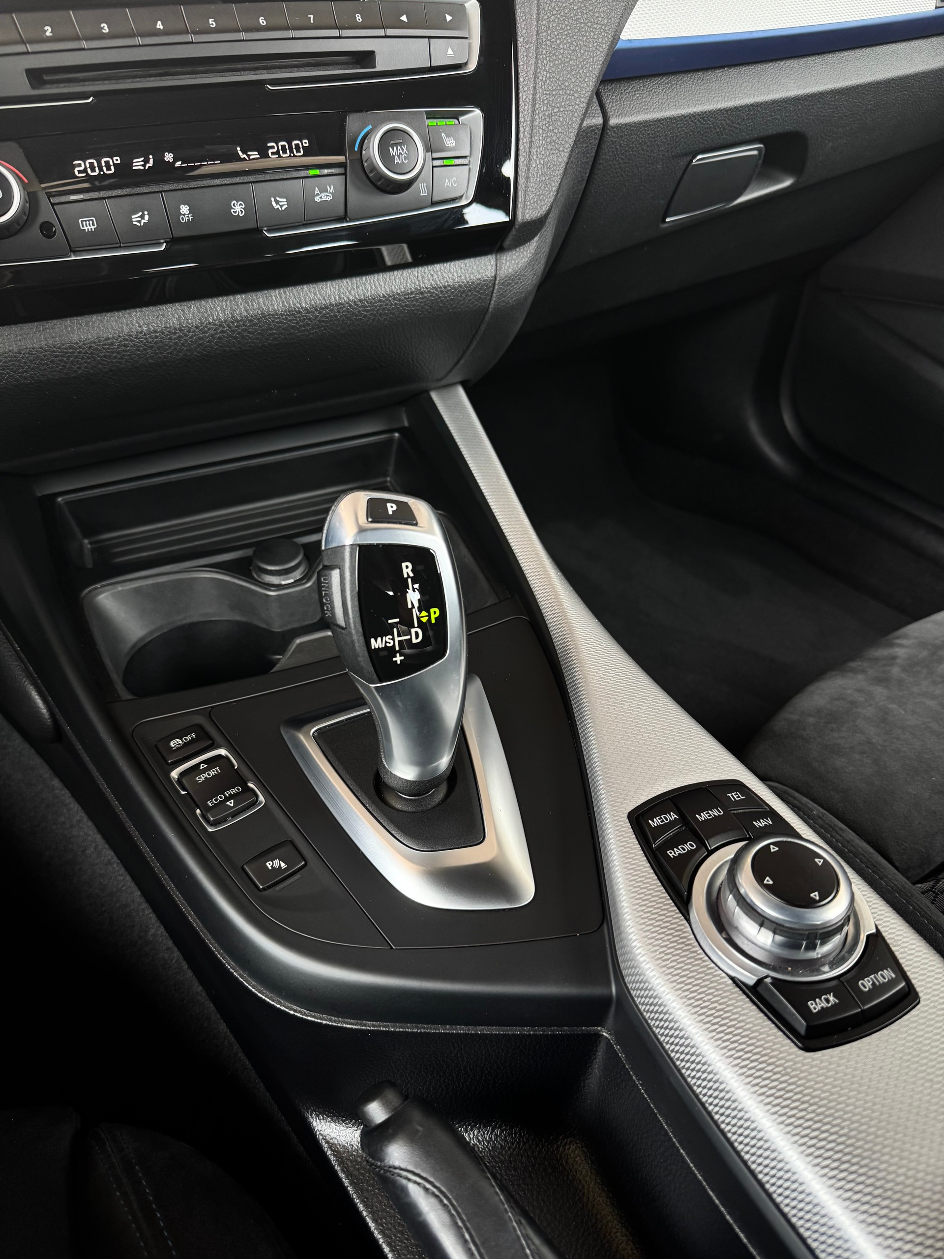 BMW 218i M Sport Steptronic / ab MFK bei Verkauf-image-13