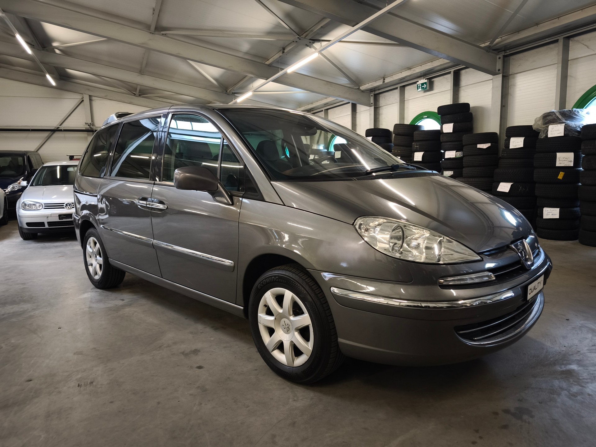PEUGEOT 807 2.0 16V HDi Allure-image-1