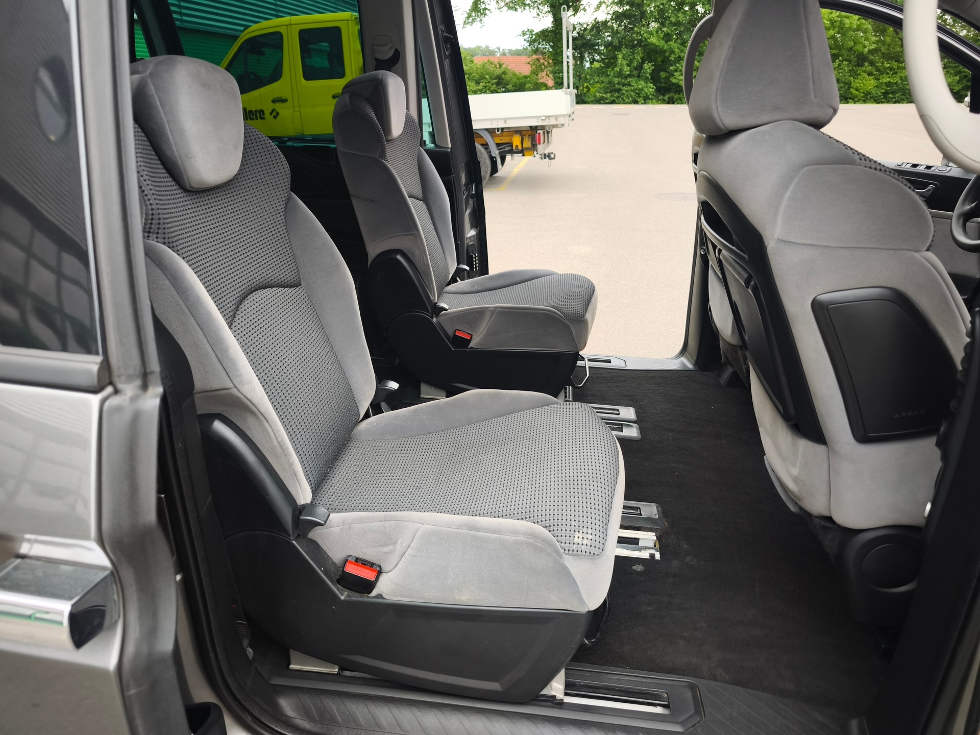 PEUGEOT 807 2.0 16V HDi Allure-image-7