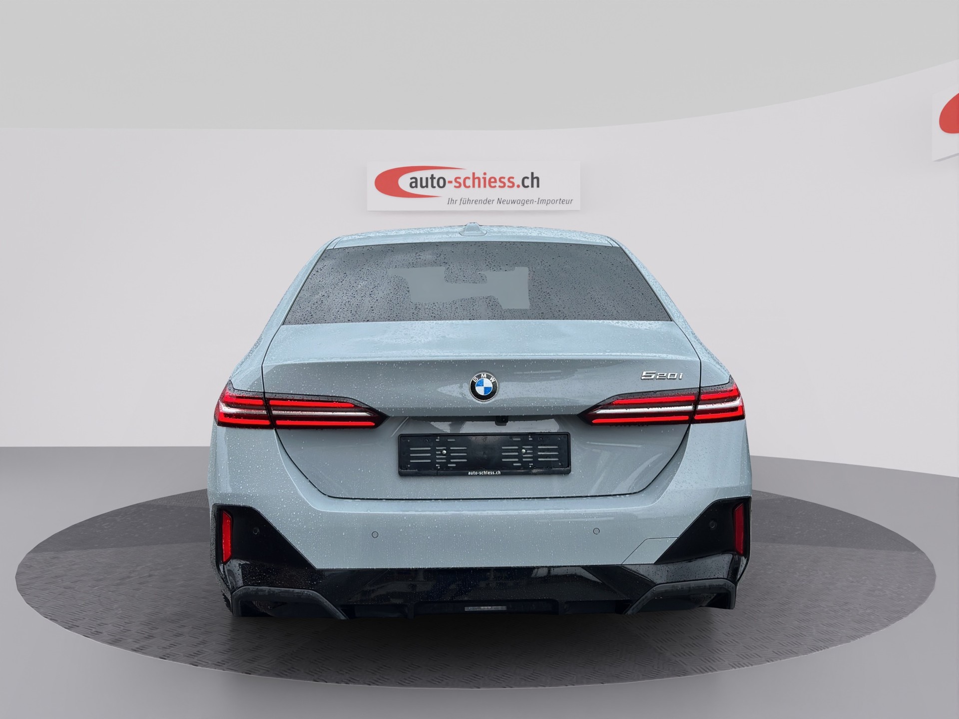 BMW 520i 48V M Sport Steptronic-image-3