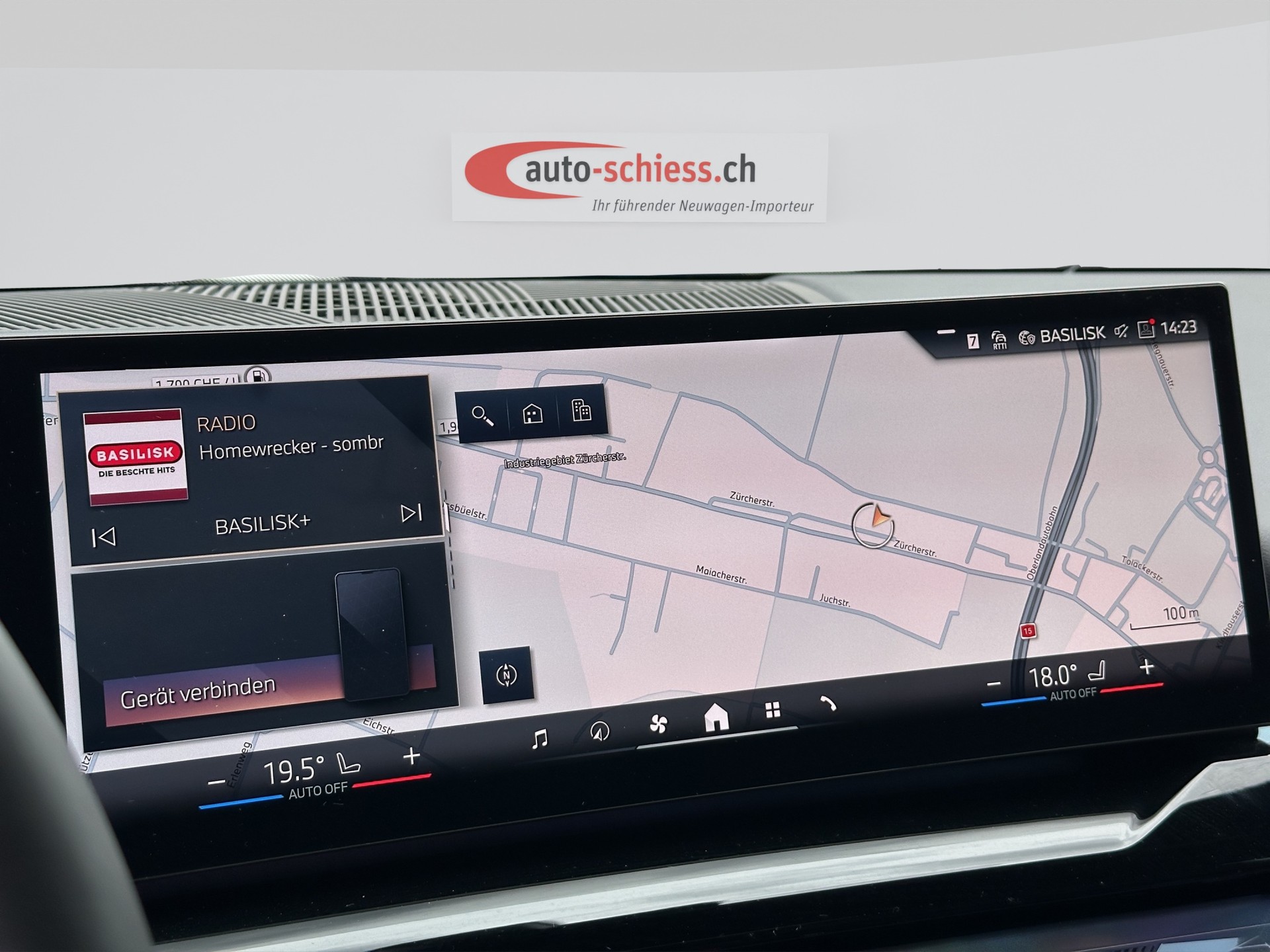 BMW 520i 48V M Sport Steptronic-image-12