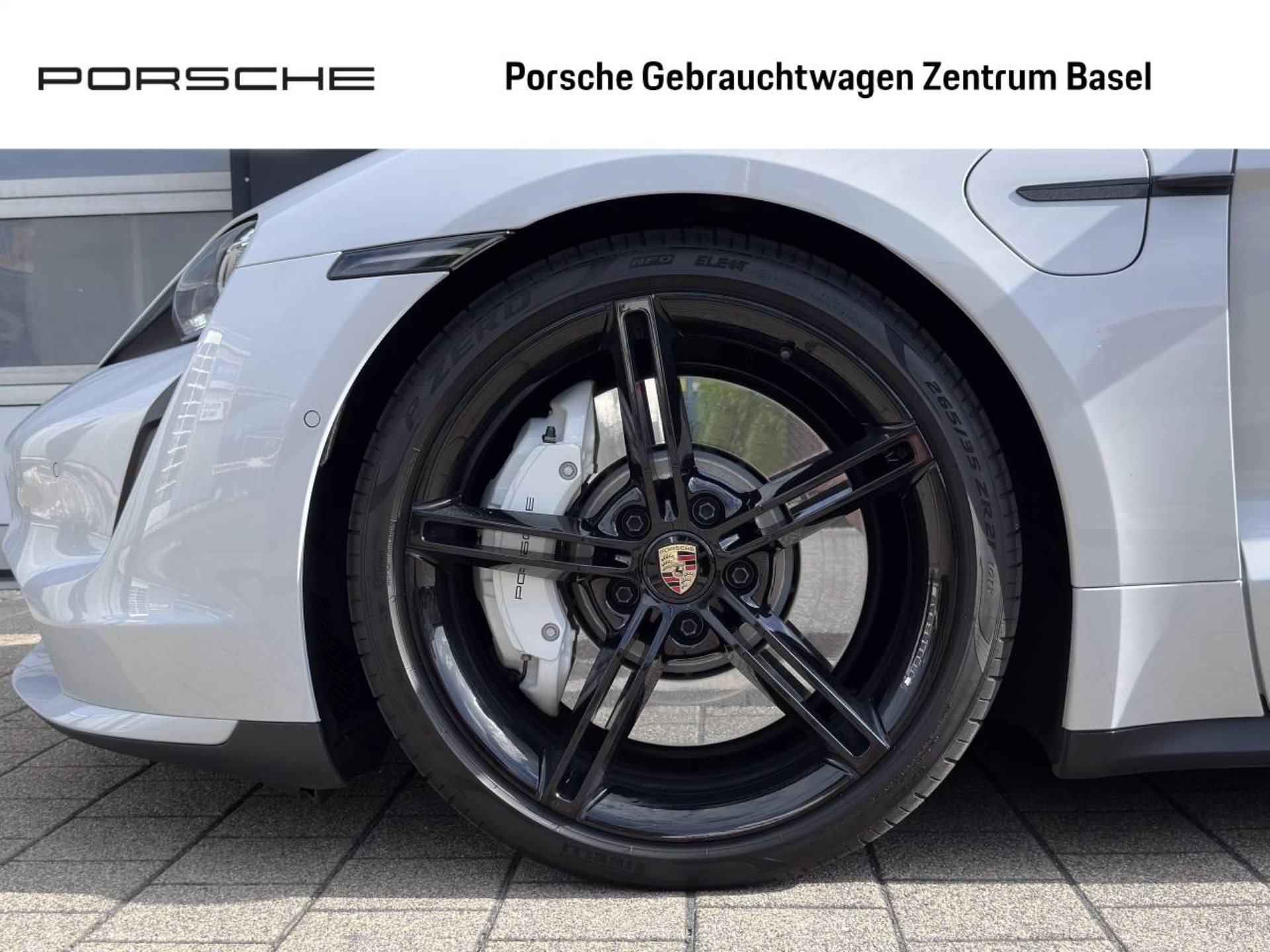 PORSCHE Taycan Turbo Sport Turismo-image-5