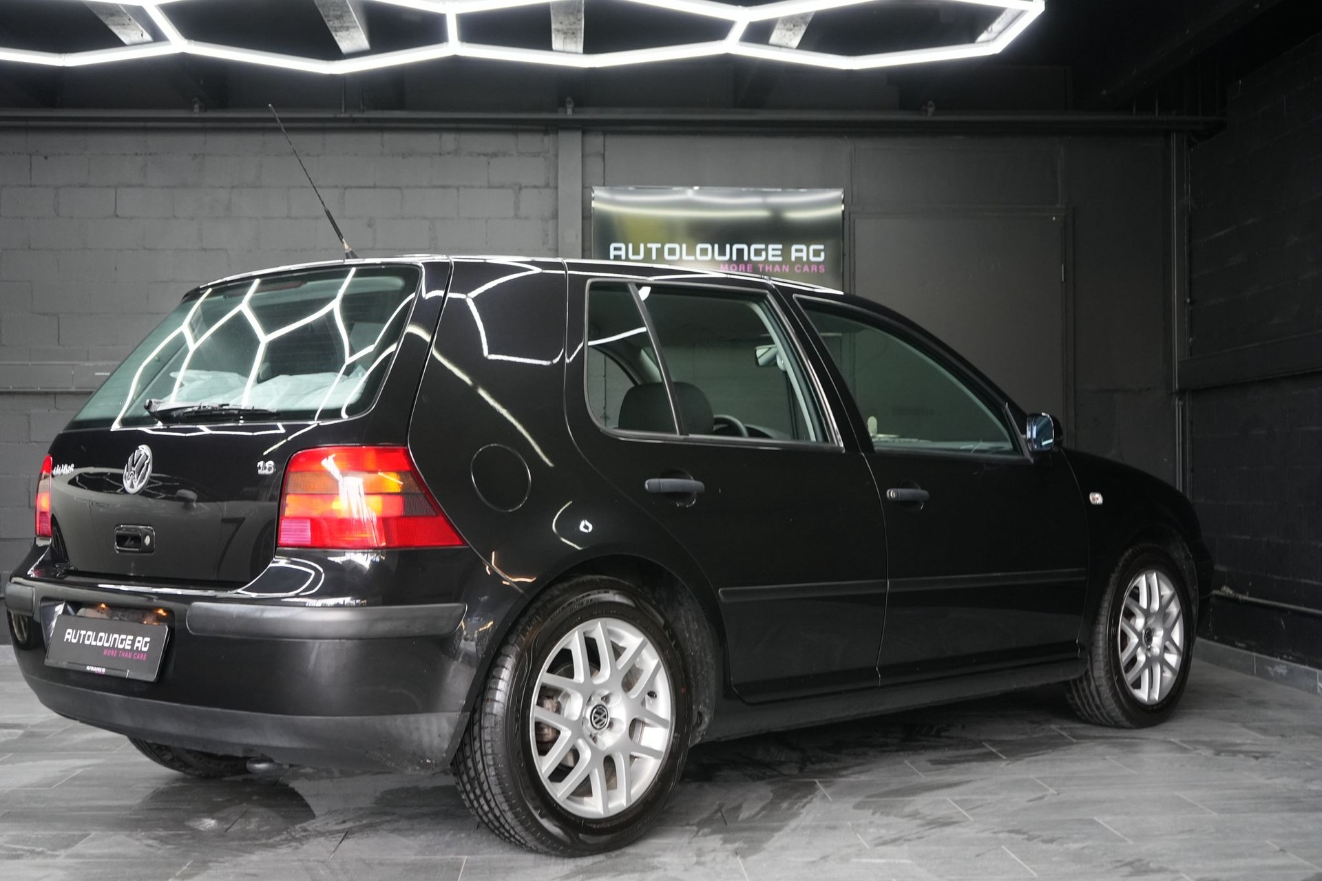 VW Golf 1.6 16V-image-5