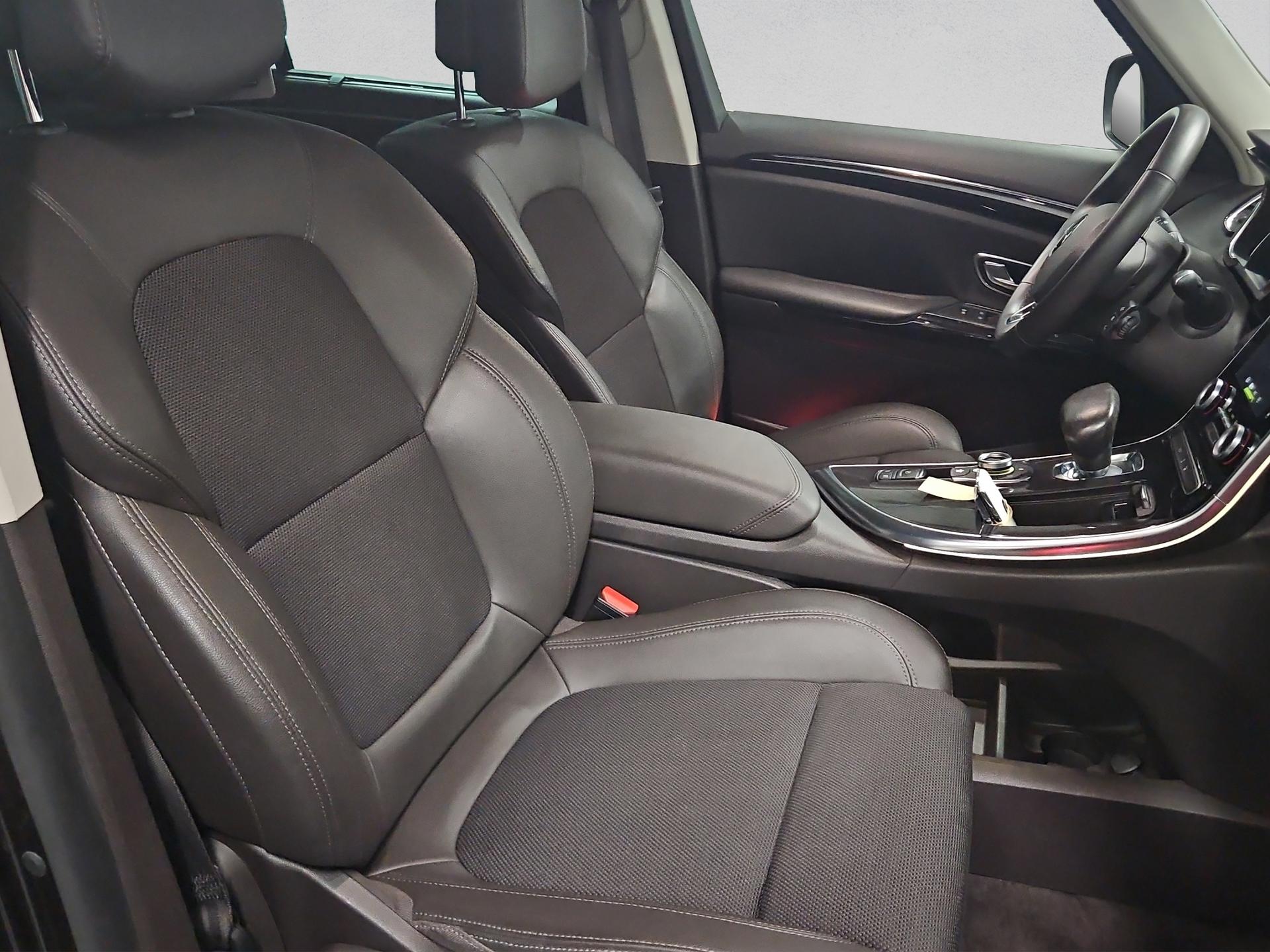 RENAULT Espace 1.6 TCe Intens EDC-image-15