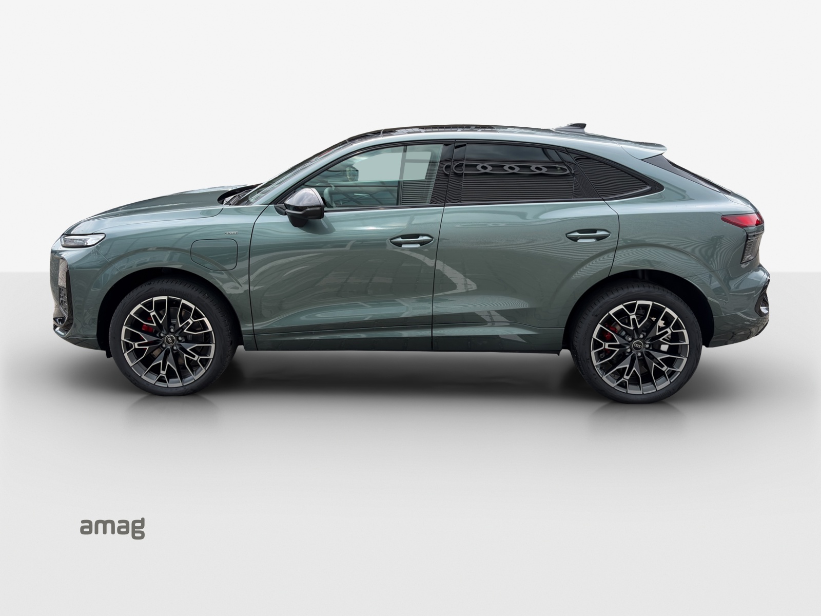 AUDI Q3 Sportback e-hybrid 200 kW S tronig-image-1
