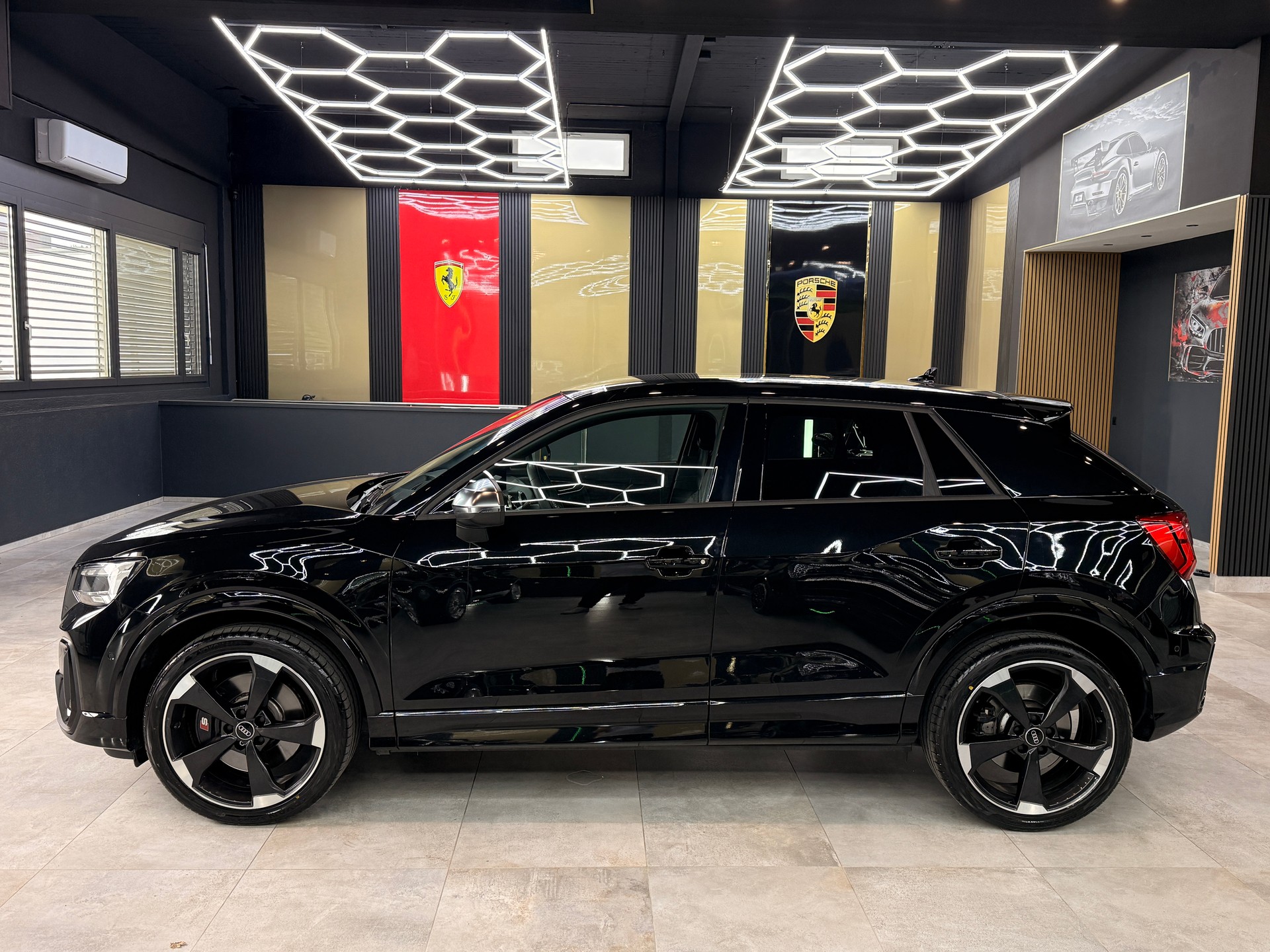 AUDI SQ2 TFSI quattro S-tronic-image-7