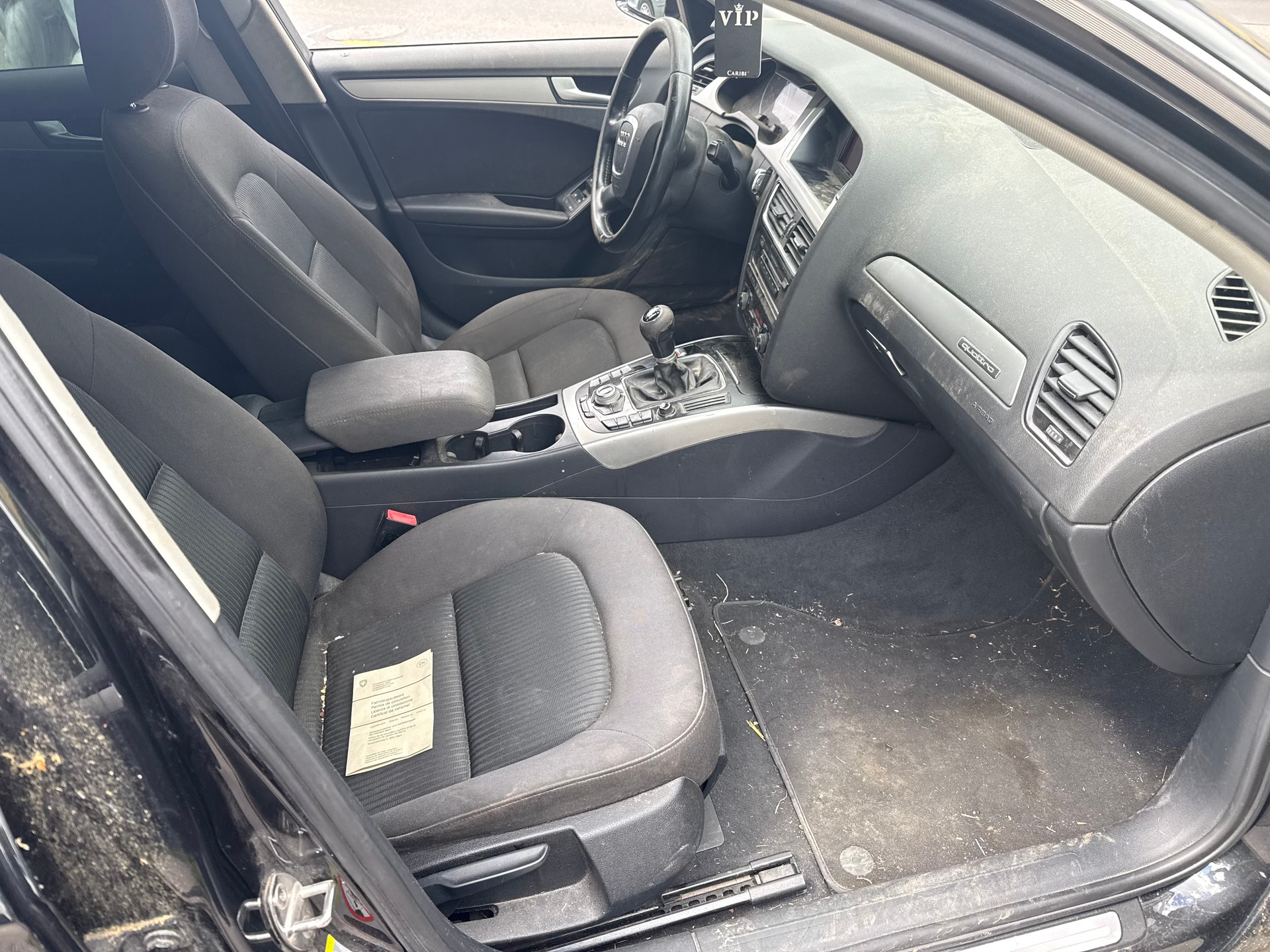AUDI A4 Avant 1.8 TFSI quattro-image-8