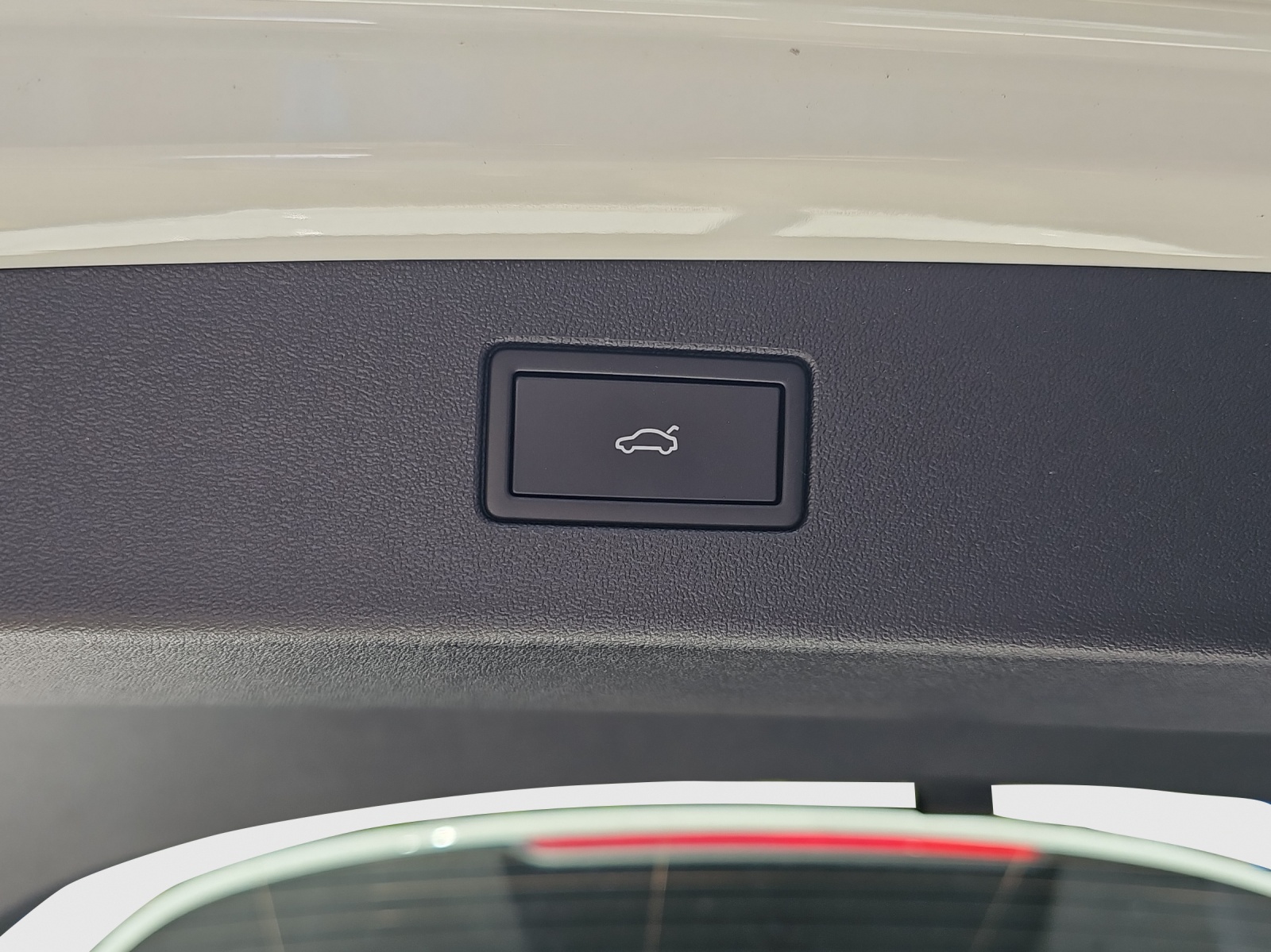 VW Tiguan 2.0 TSI DSG United 4Motion-image-14