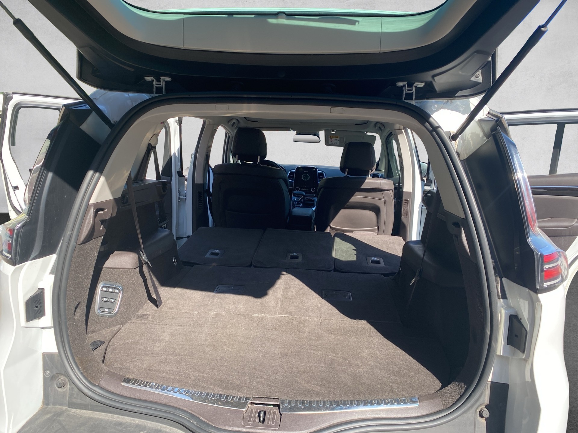 RENAULT Espace 2.0 dCi Intens EDC-image-12