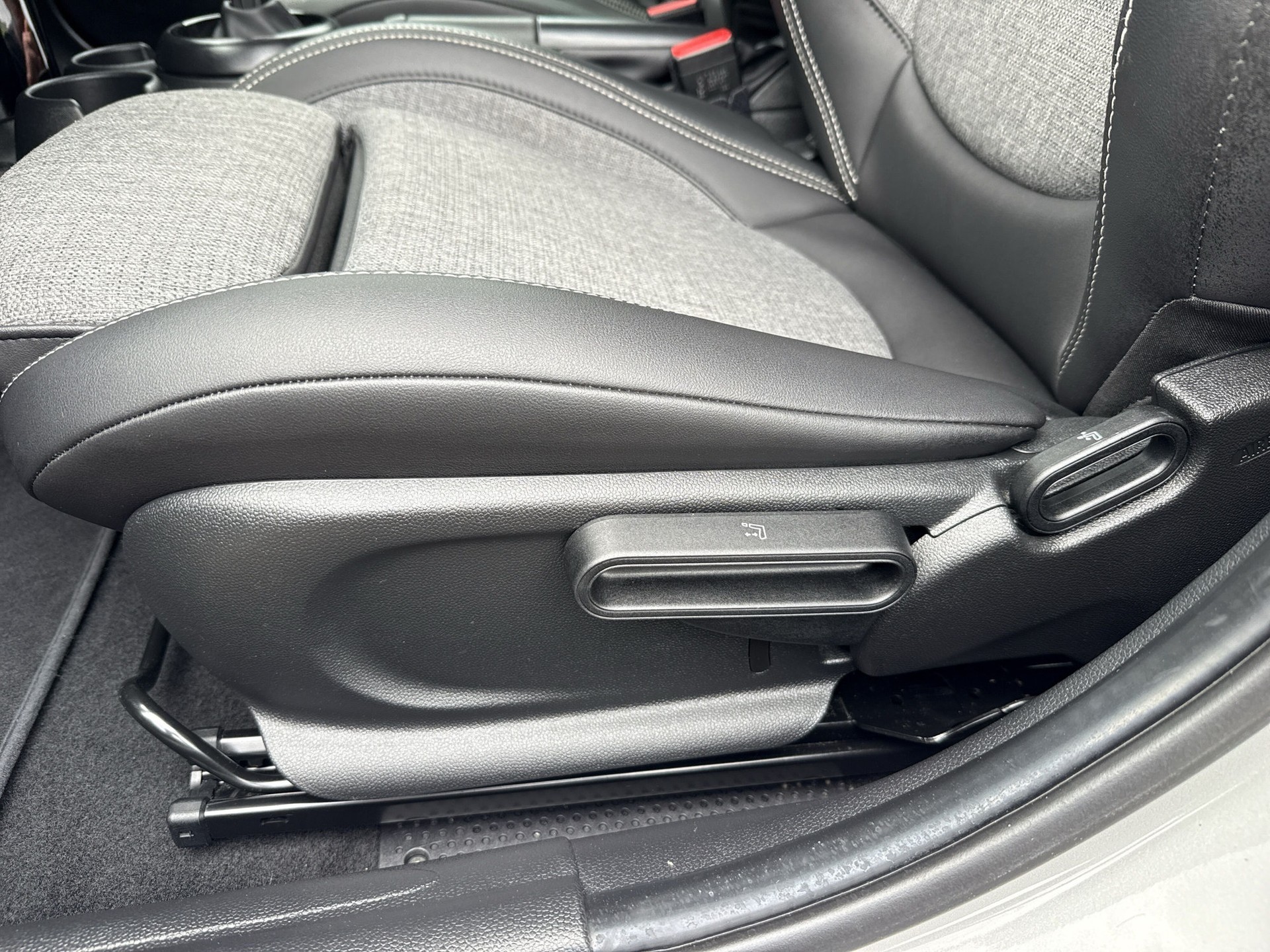 MINI Cooper Steptronic DKG-image-18