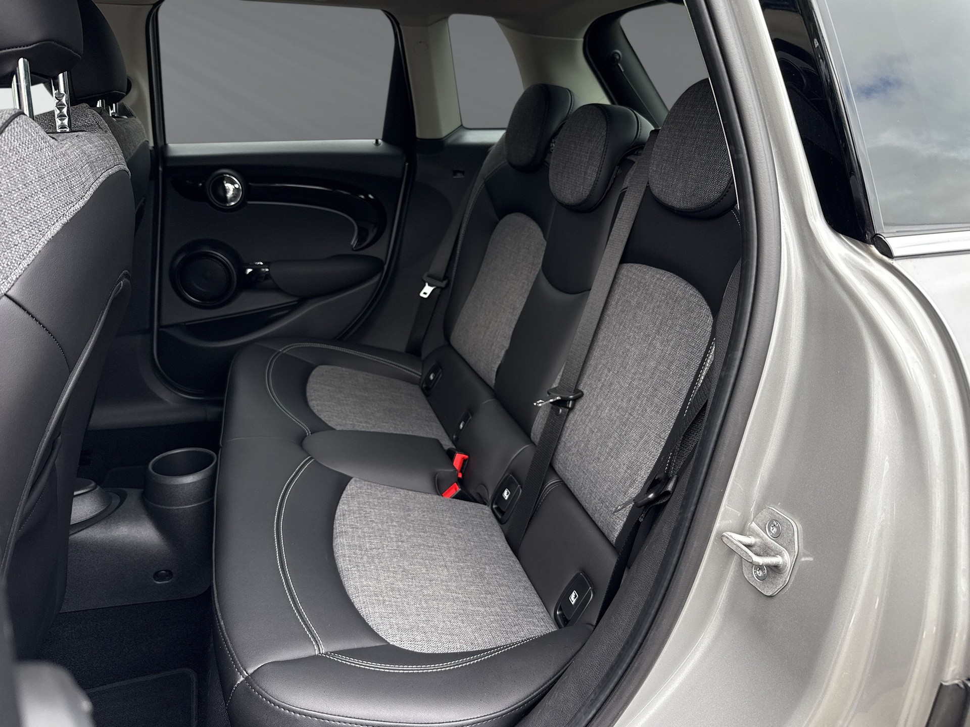 MINI Cooper Steptronic DKG-image-6