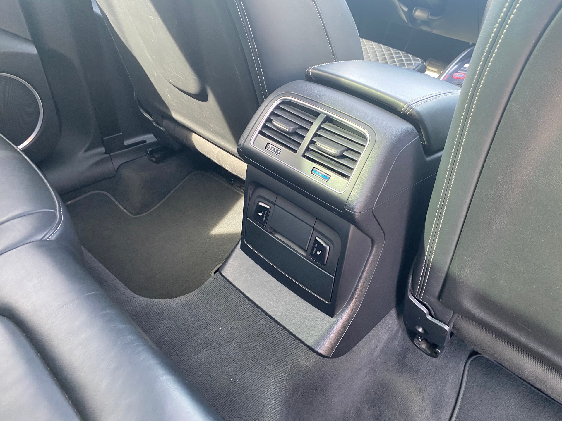 AUDI SQ5-image-12