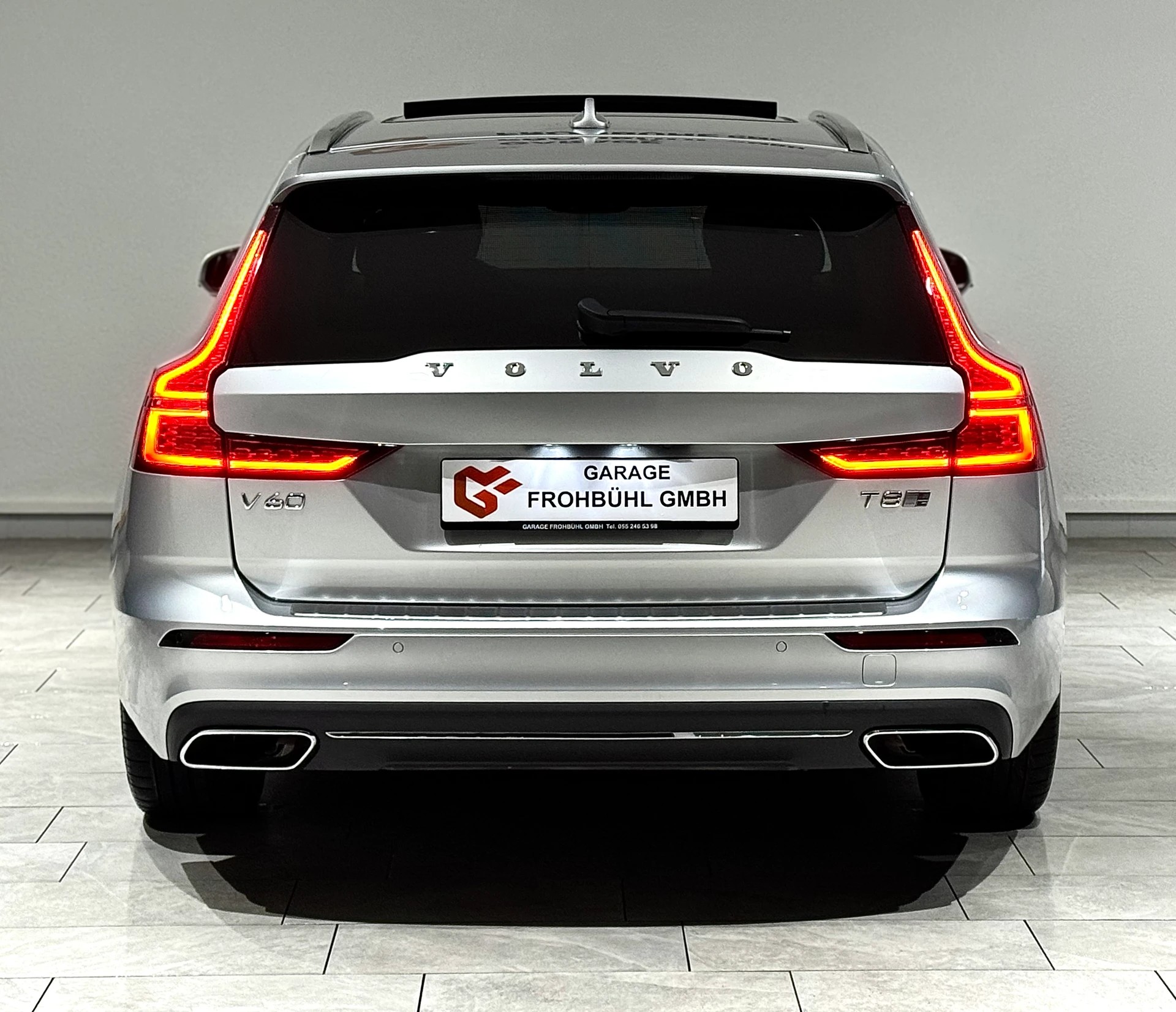 VOLVO VOLVO V60 T8 eAWD Twin Engine R-Design Geartronic l CH l 1.Hand l-image-5