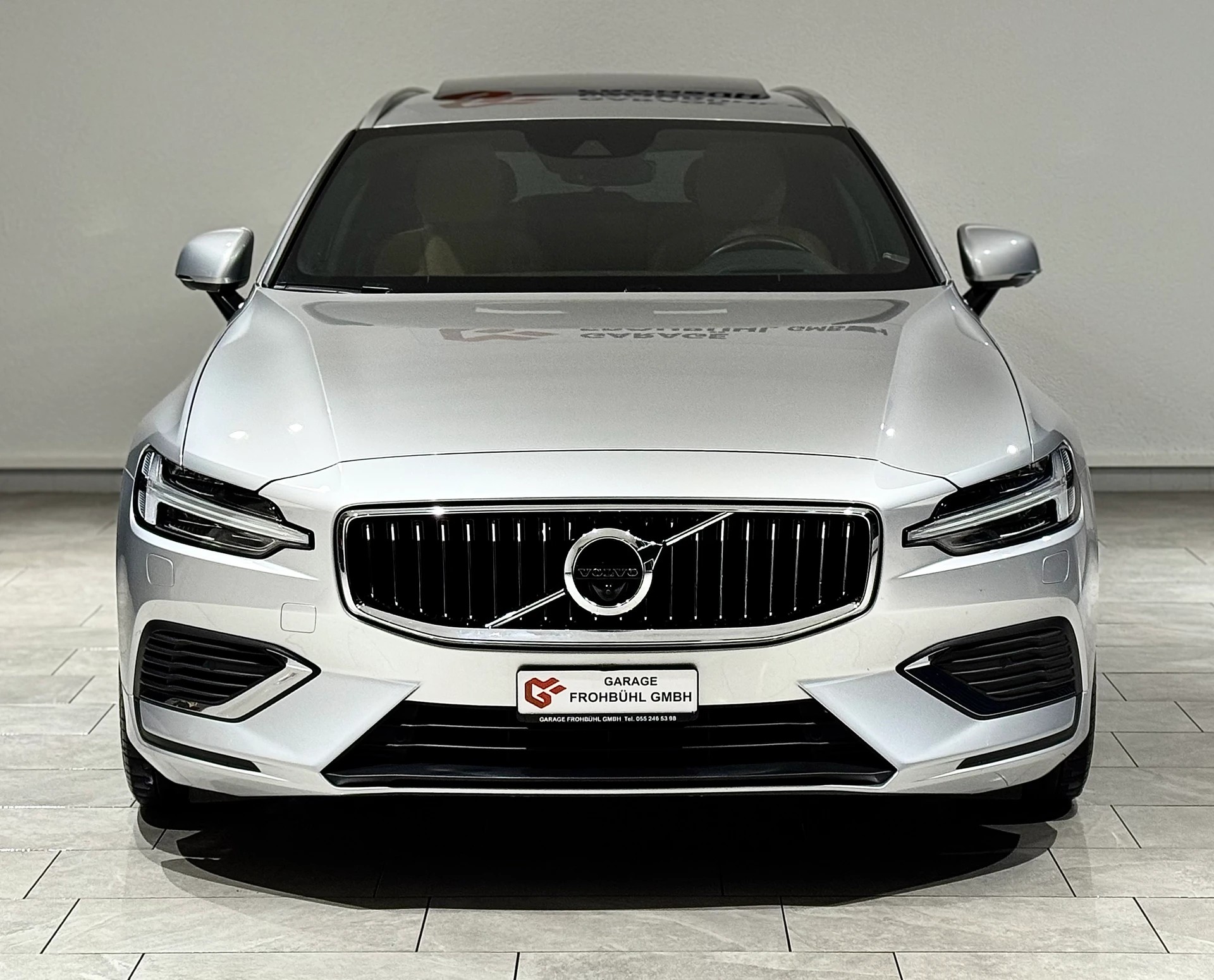 VOLVO VOLVO V60 T8 eAWD Twin Engine R-Design Geartronic l CH l 1.Hand l-image-1