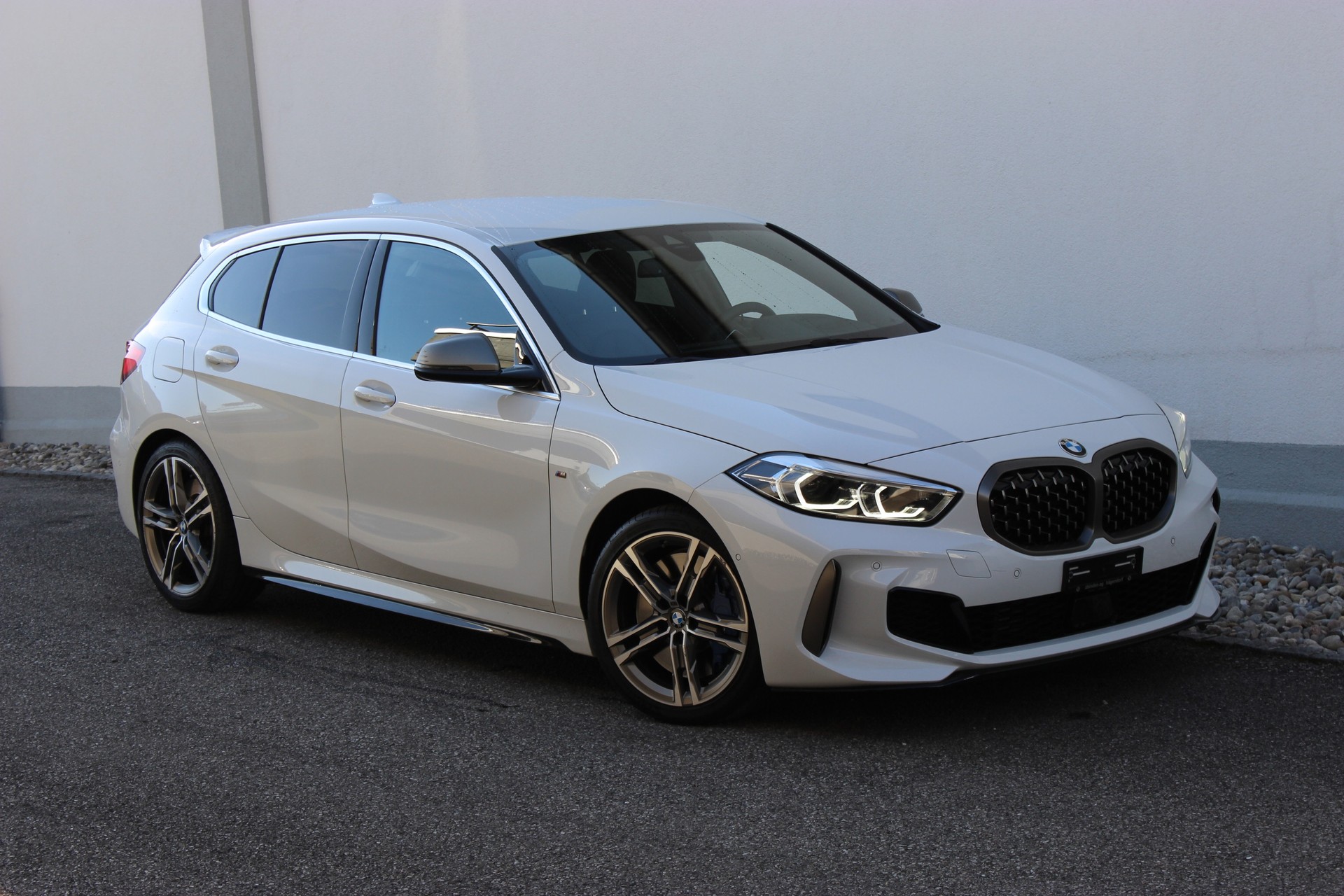 BMW M135i xDrive-image-0