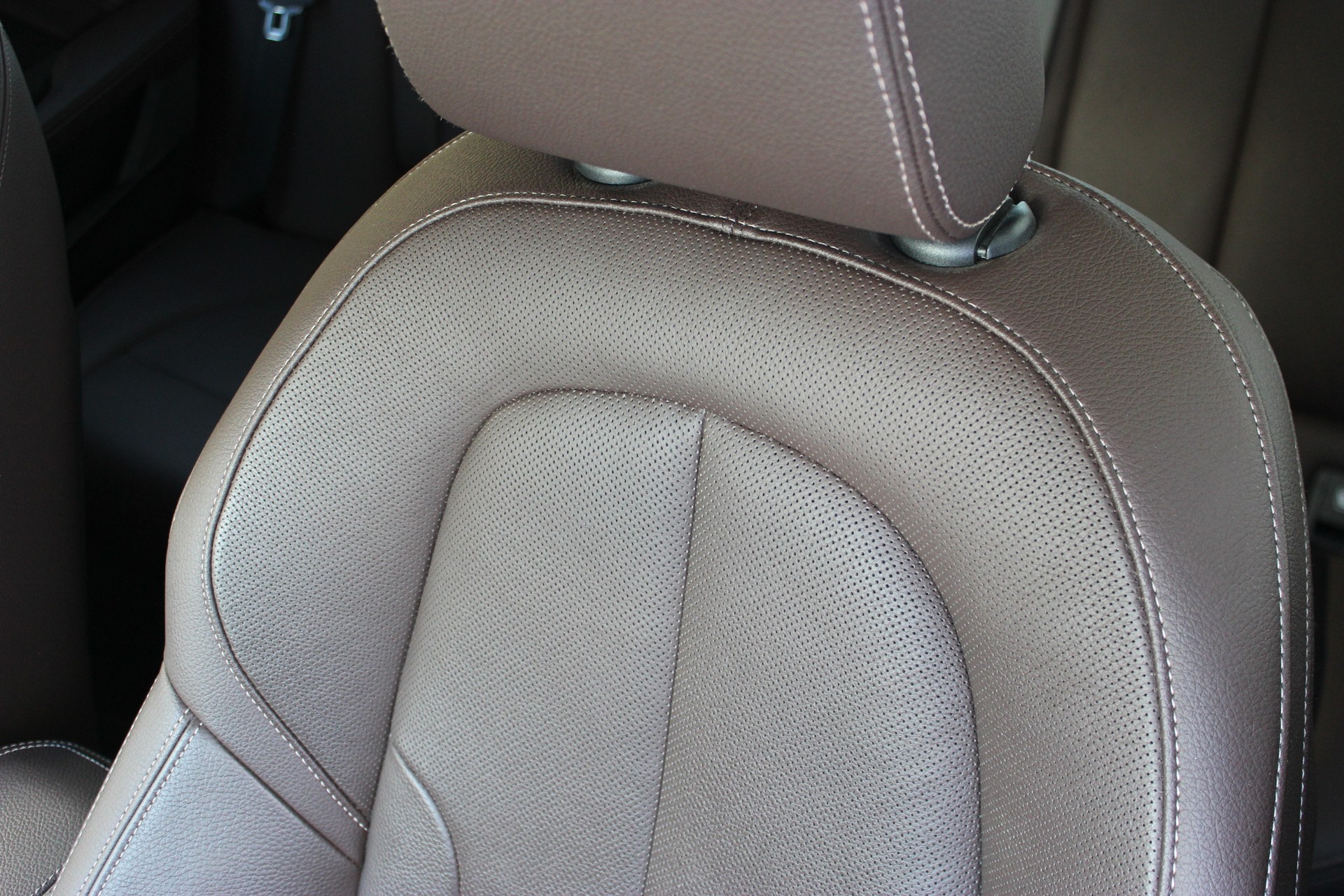 BMW M135i xDrive-image-11