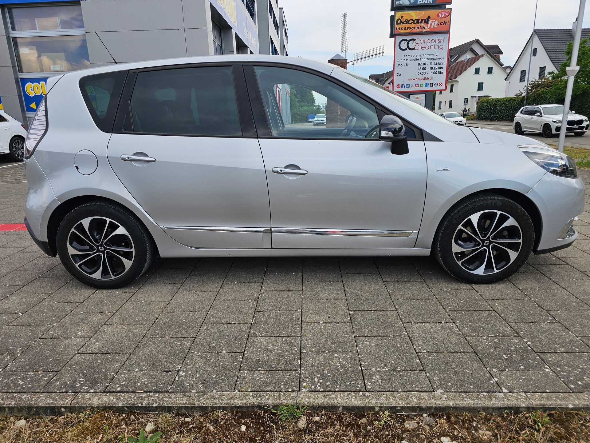 RENAULT Scénic 1.5 dCi Limited EDC-image-5