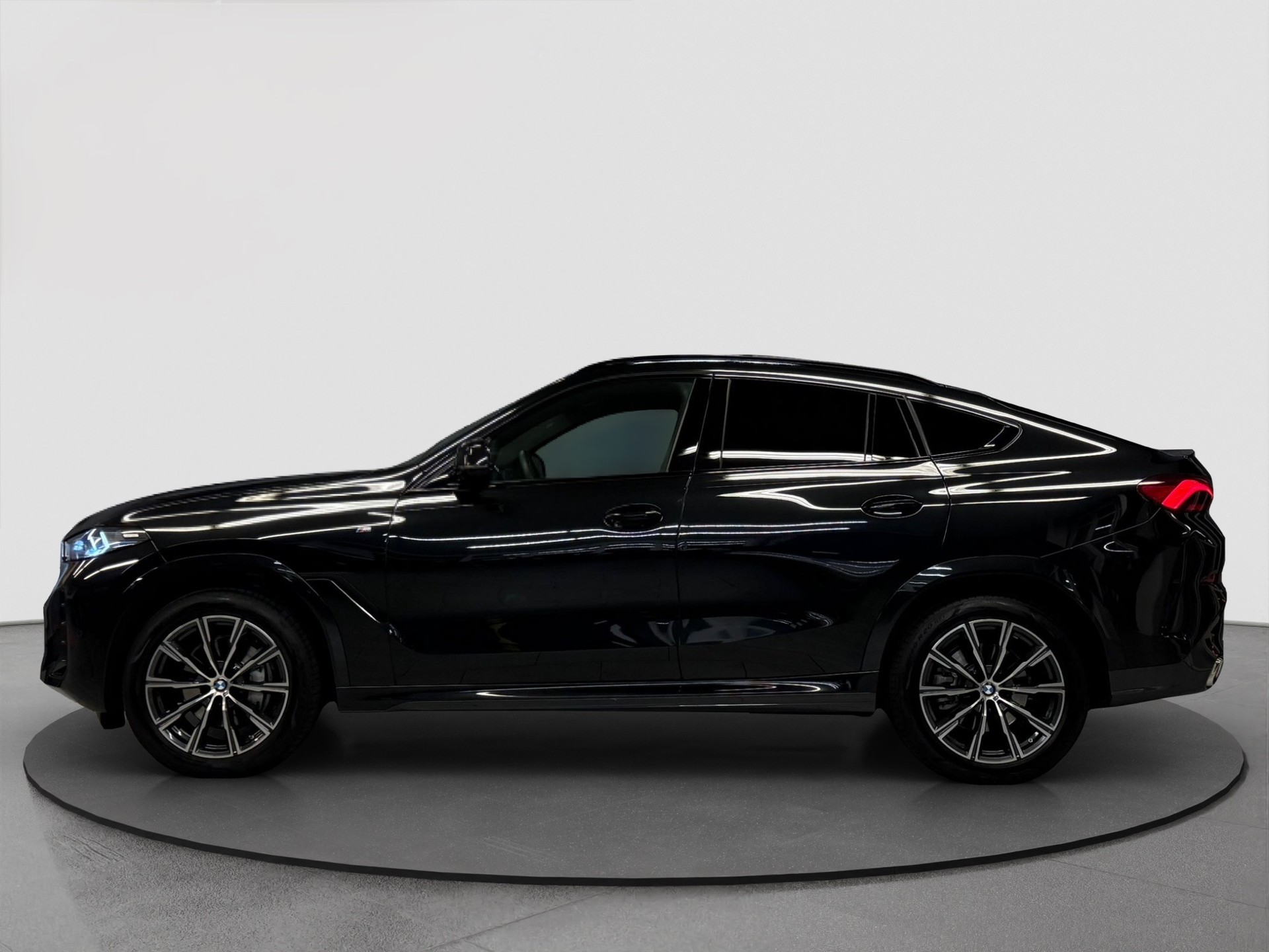 BMW X6 xDrive 48V 40d Steptronic M Sport-image-1