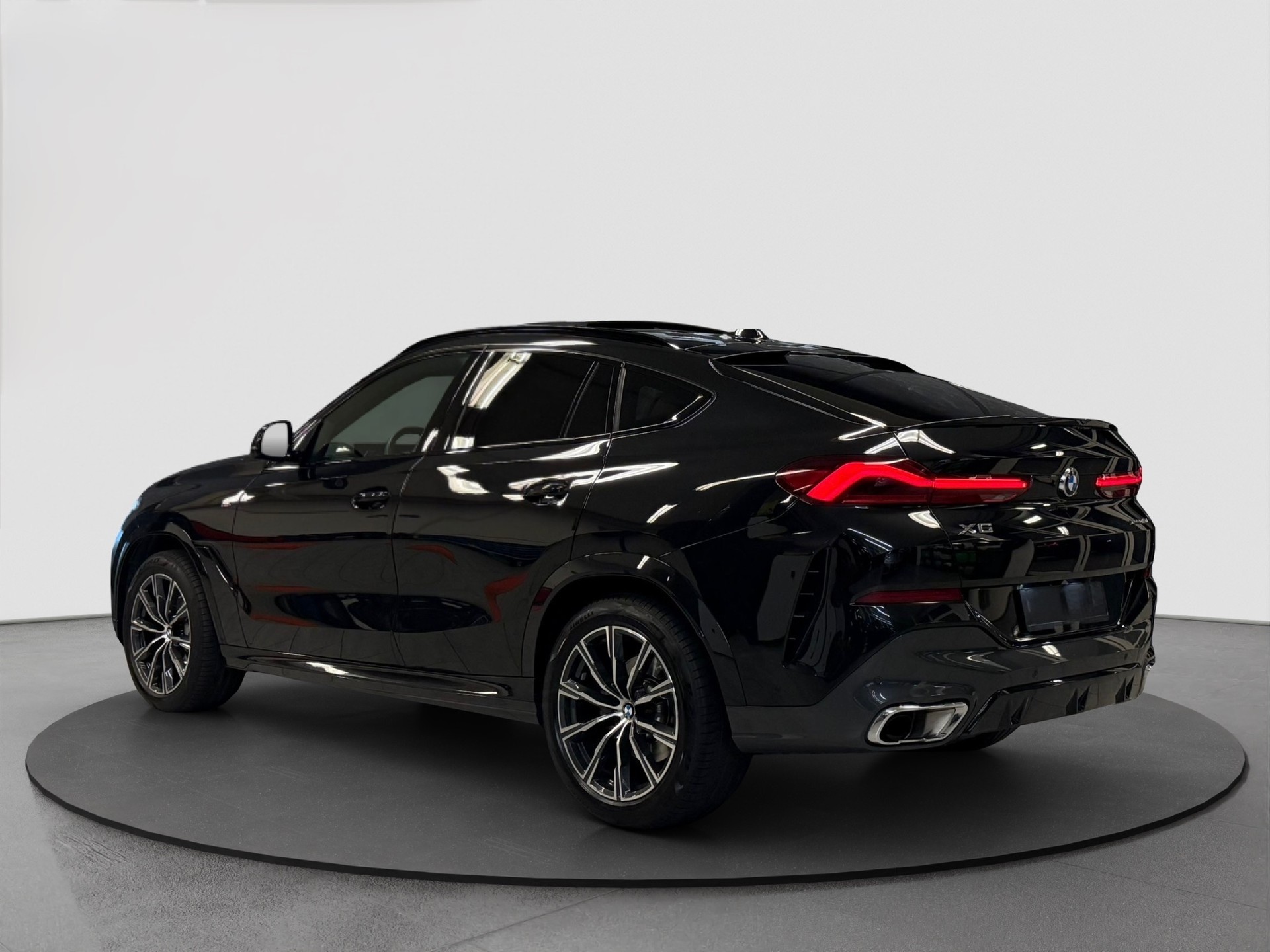 BMW X6 xDrive 48V 40d Steptronic M Sport-image-2