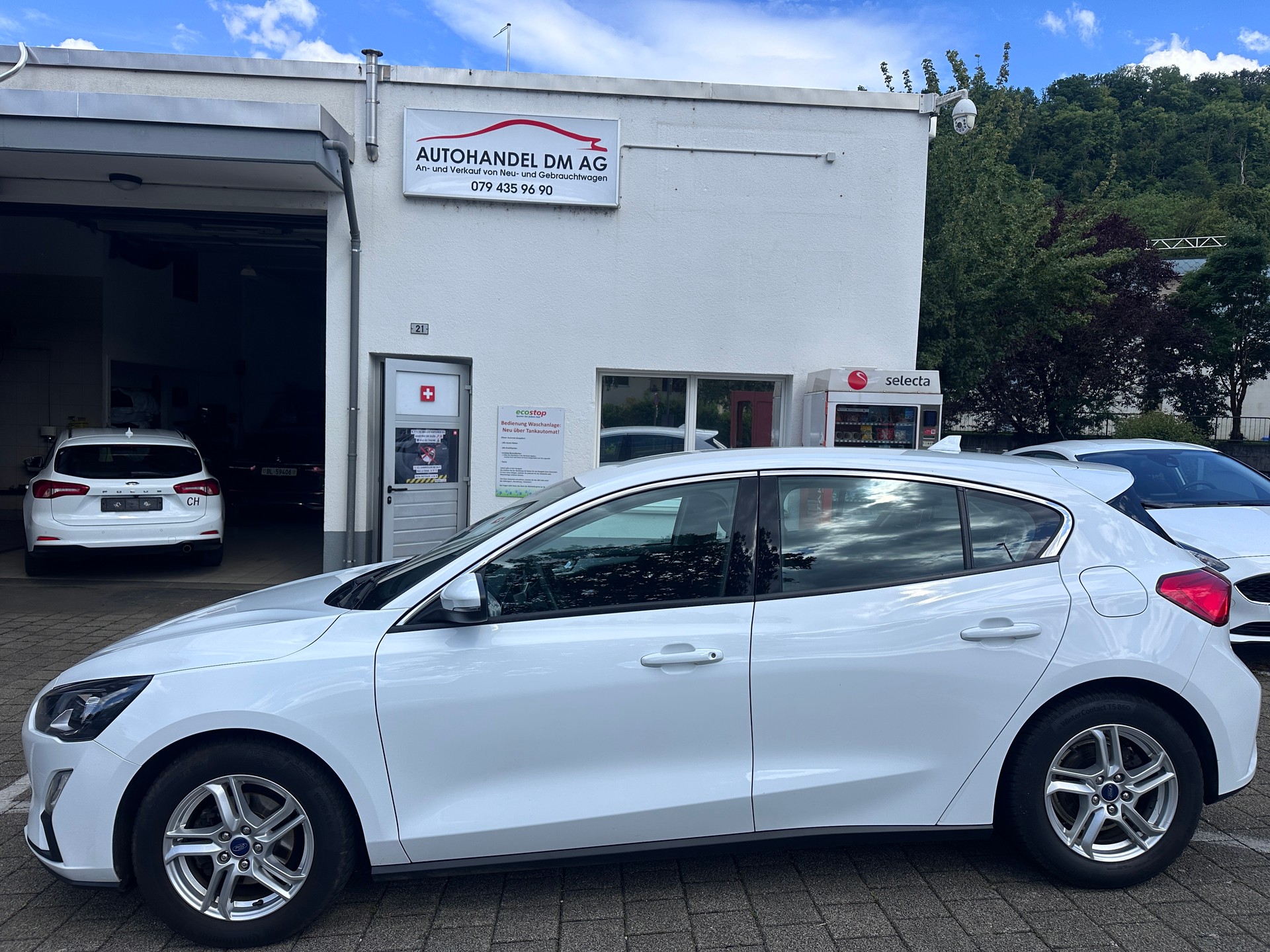 FORD Focus 1.5 TDCi Cool Connect Automatic-image-2