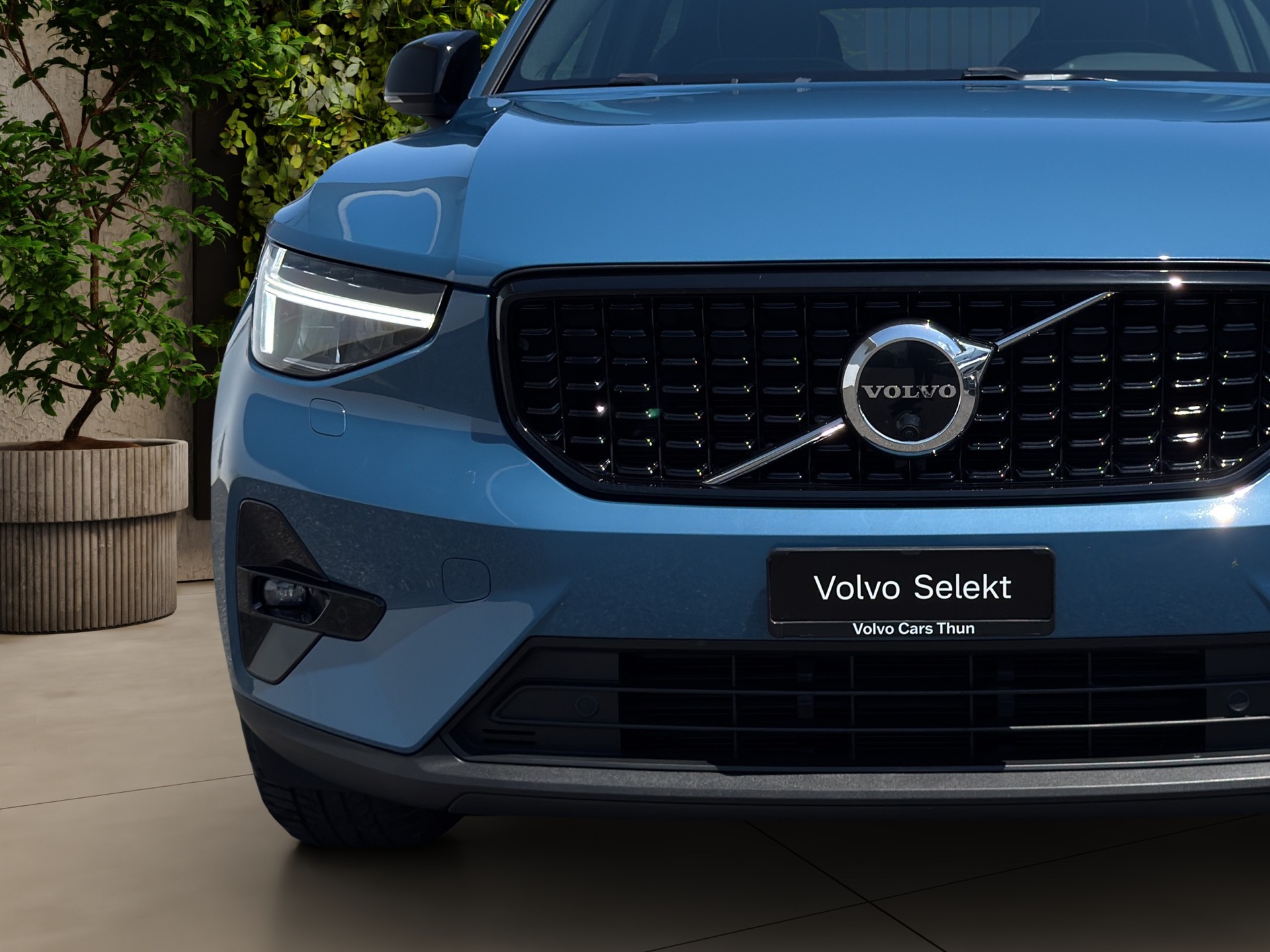 VOLVO XC40 2.0 B4 MH Plus Dark AWD-image-8