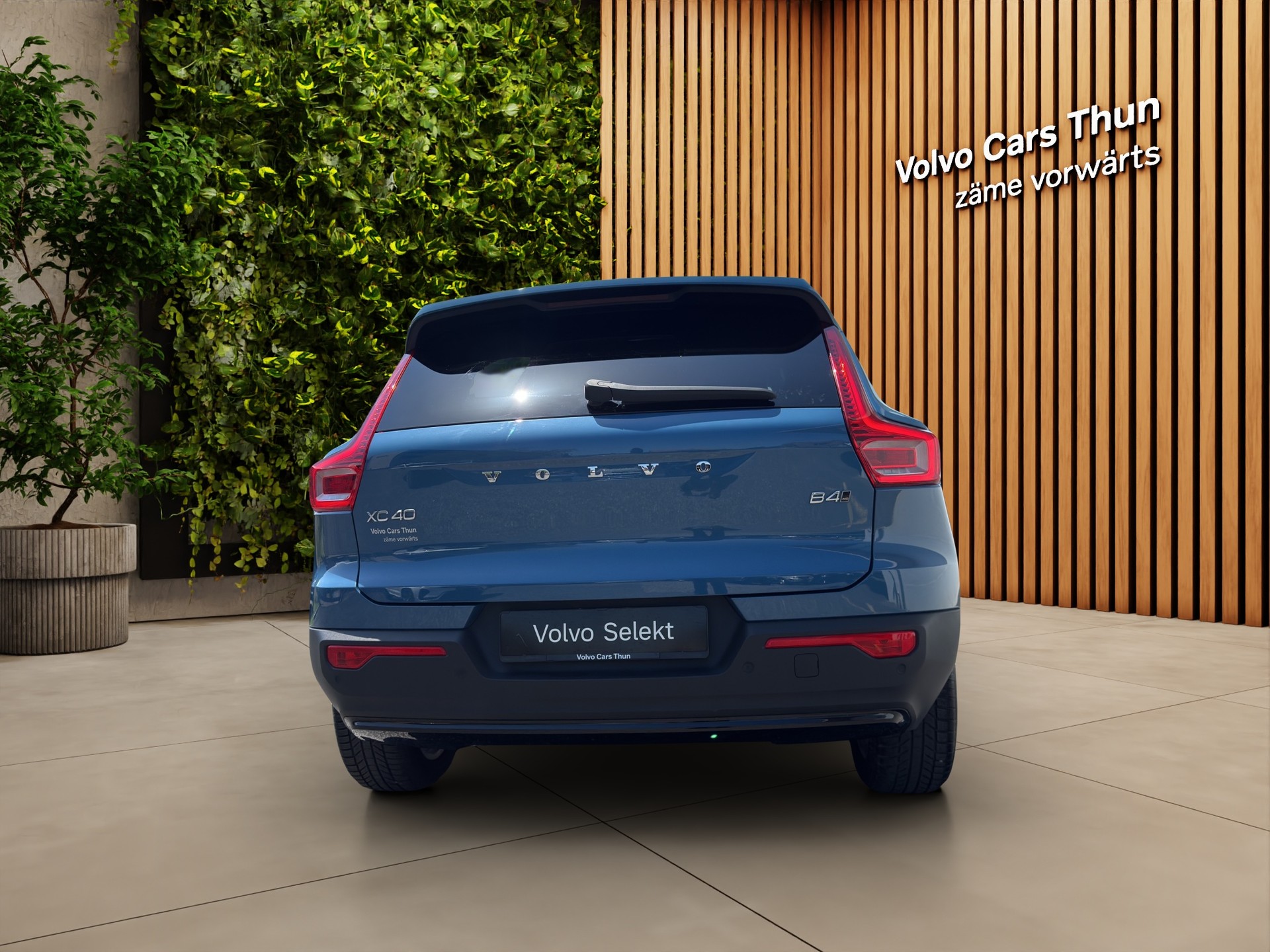 VOLVO XC40 2.0 B4 MH Plus Dark AWD-image-6