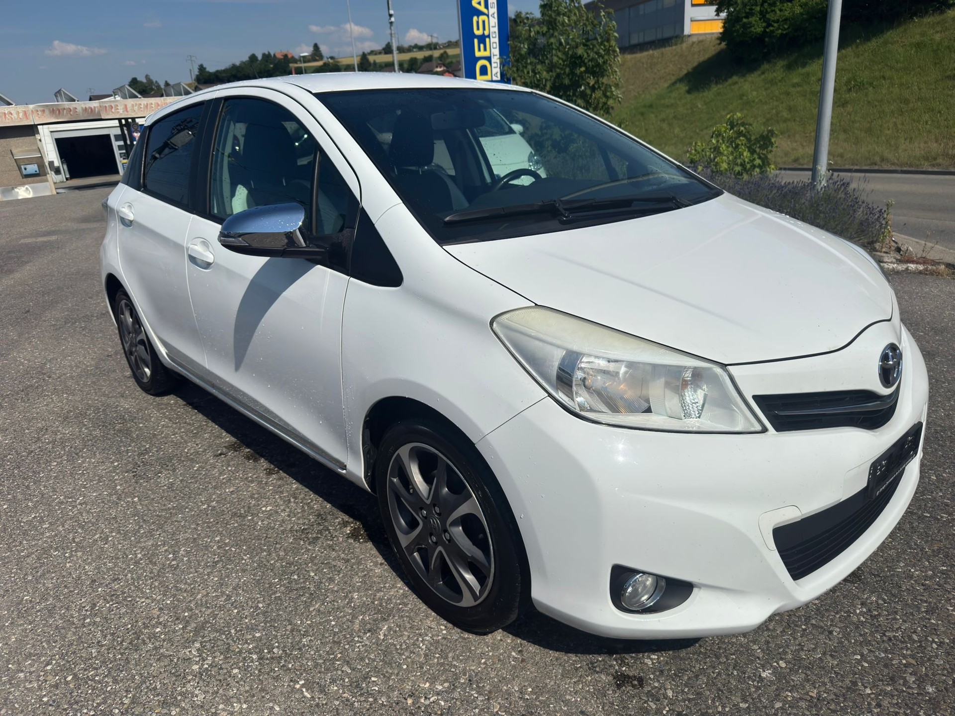 TOYOTA Yaris 1.33 Trend-image-1