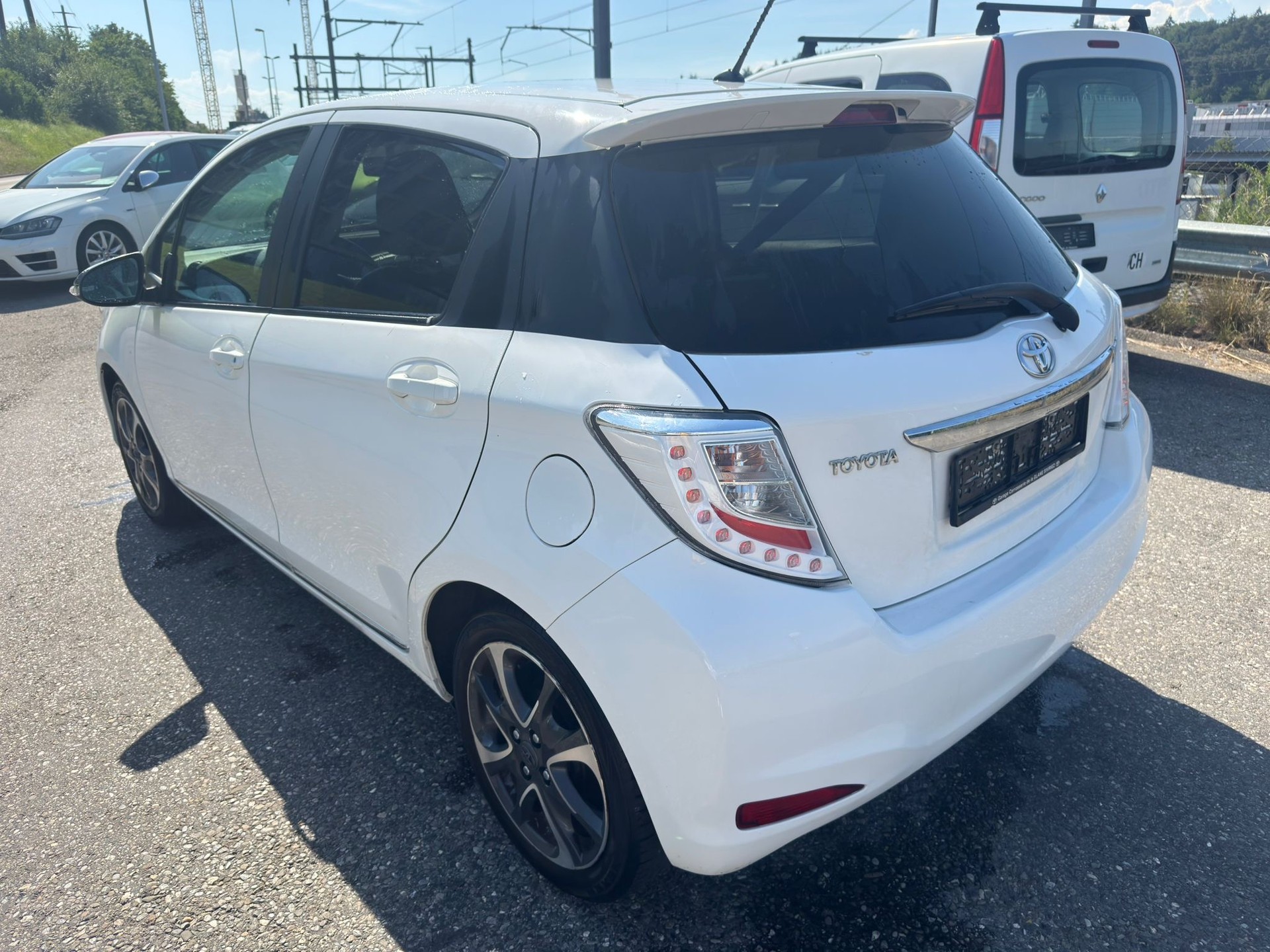 TOYOTA Yaris 1.33 Trend-image-5