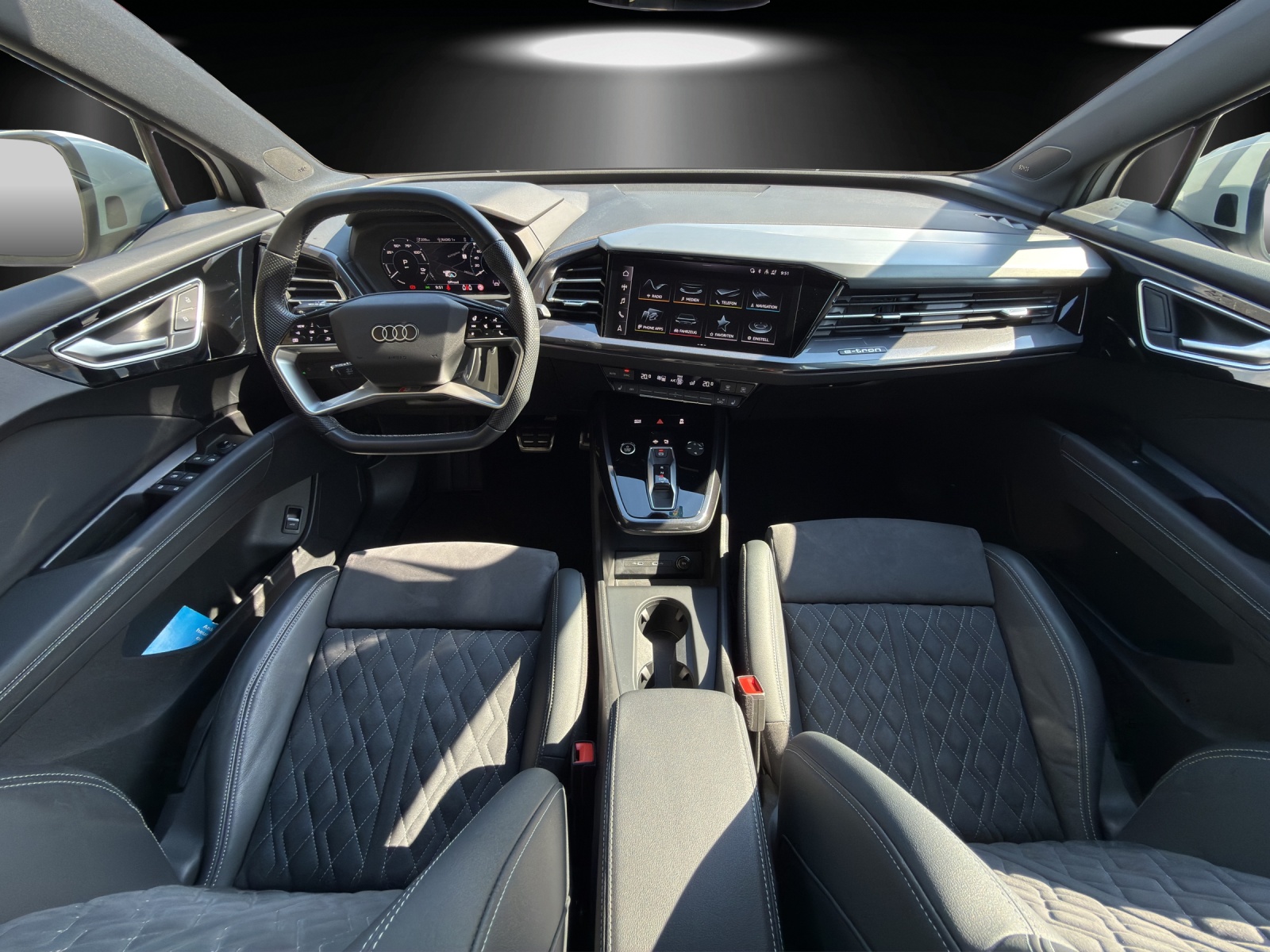 AUDI Q4 Sportback e-tron 50 quattro-image-10