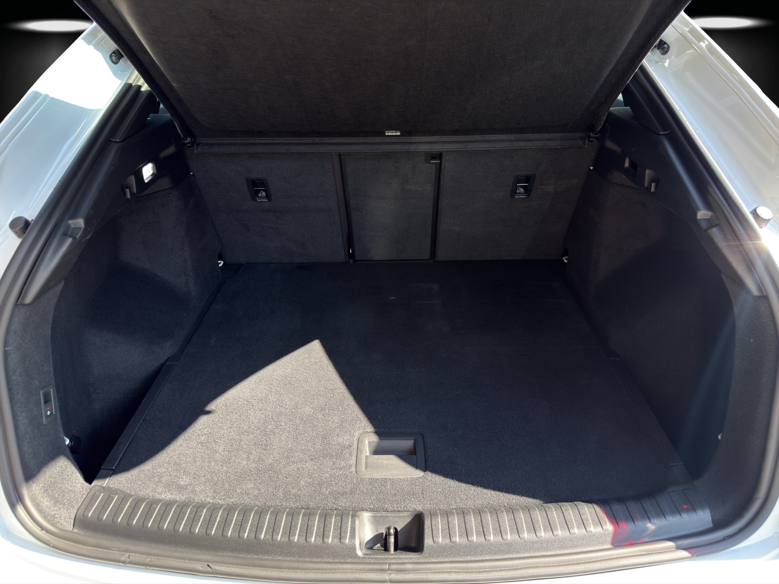 AUDI Q4 Sportback e-tron 50 quattro-image-6