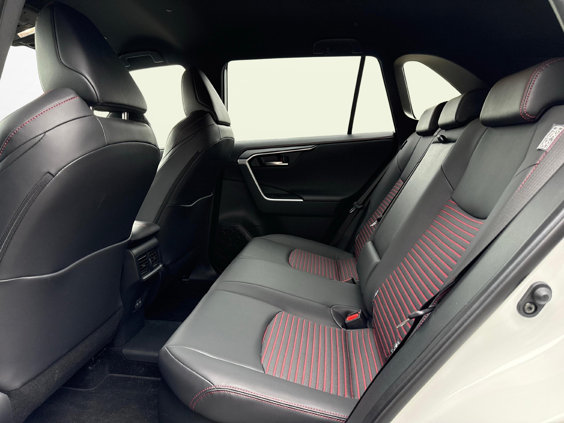 SUZUKI Across 2.5 PHEV Compact Top 4x4-image-11