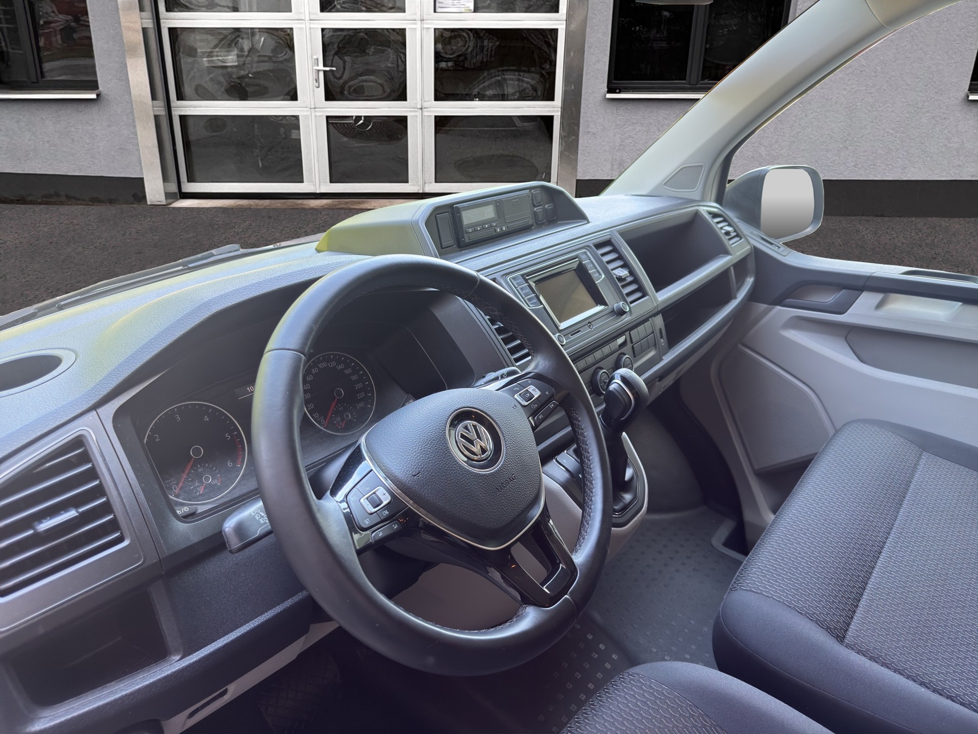 VW T6 Caravelle 2.0 TDI Trendline Liberty DSG-image-13