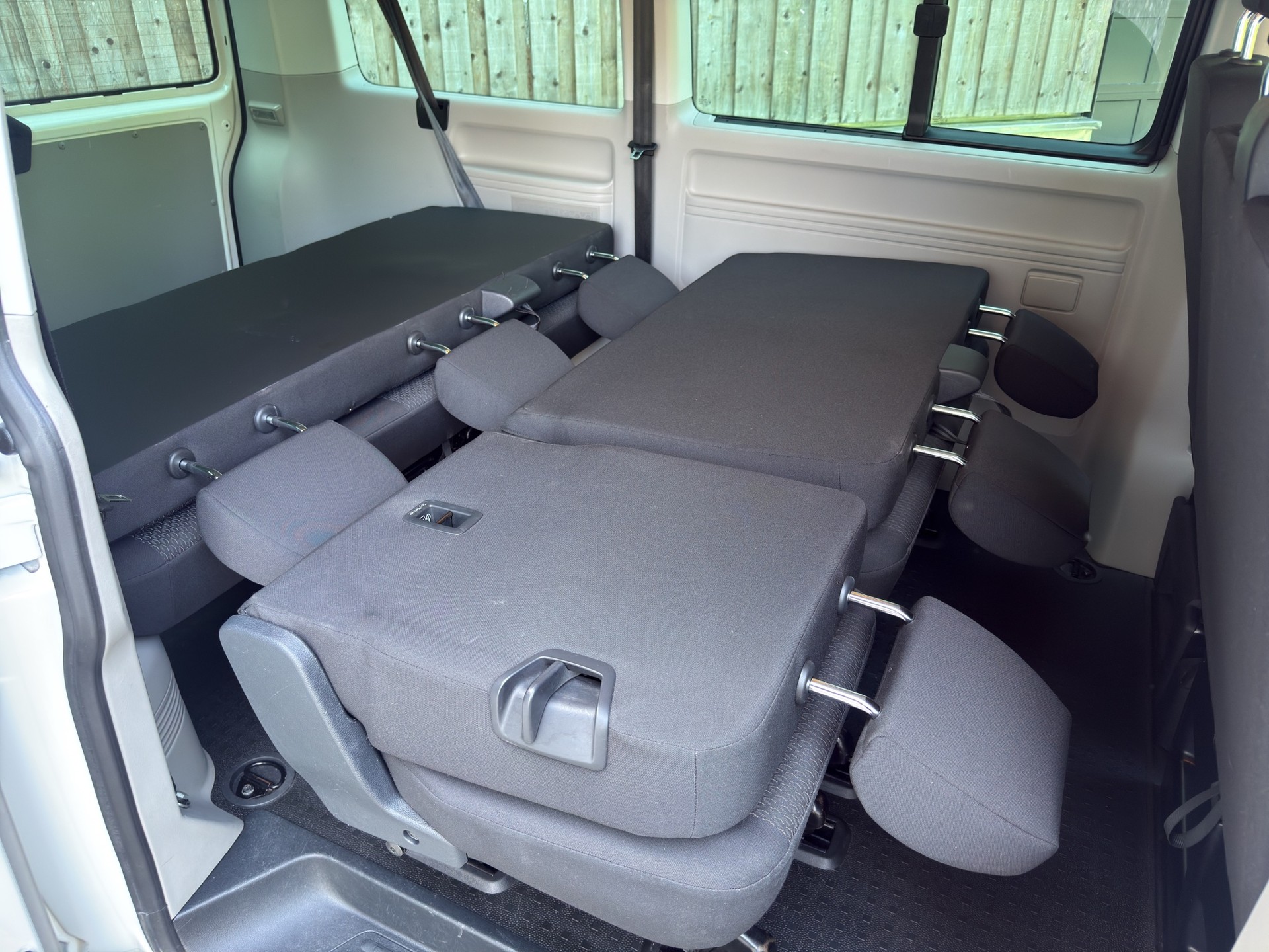 VW T6 Caravelle 2.0 TDI Trendline Liberty DSG-image-19