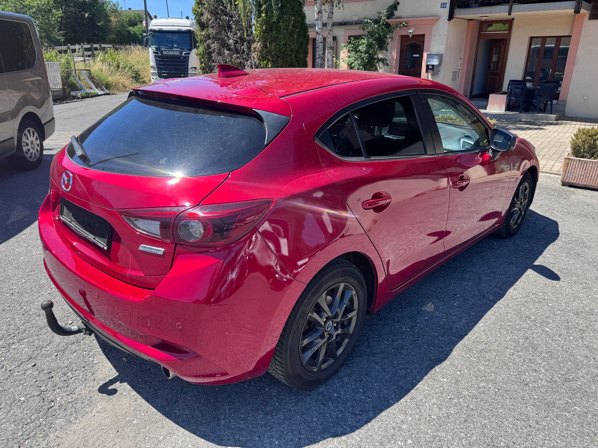 MAZDA 3 SKYACTIV-D 150 Revolution Automat-image-8