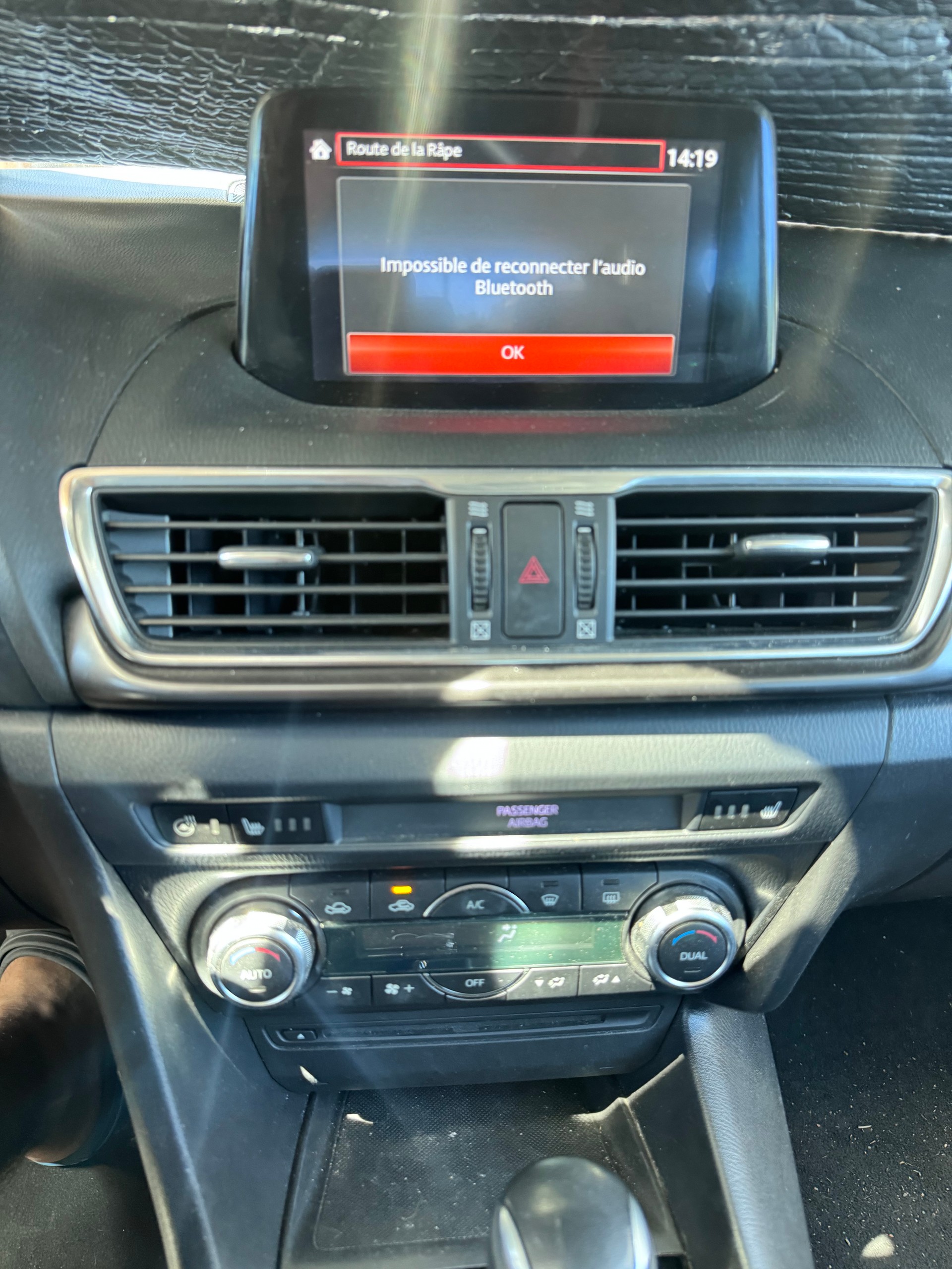 MAZDA 3 SKYACTIV-D 150 Revolution Automat-image-11