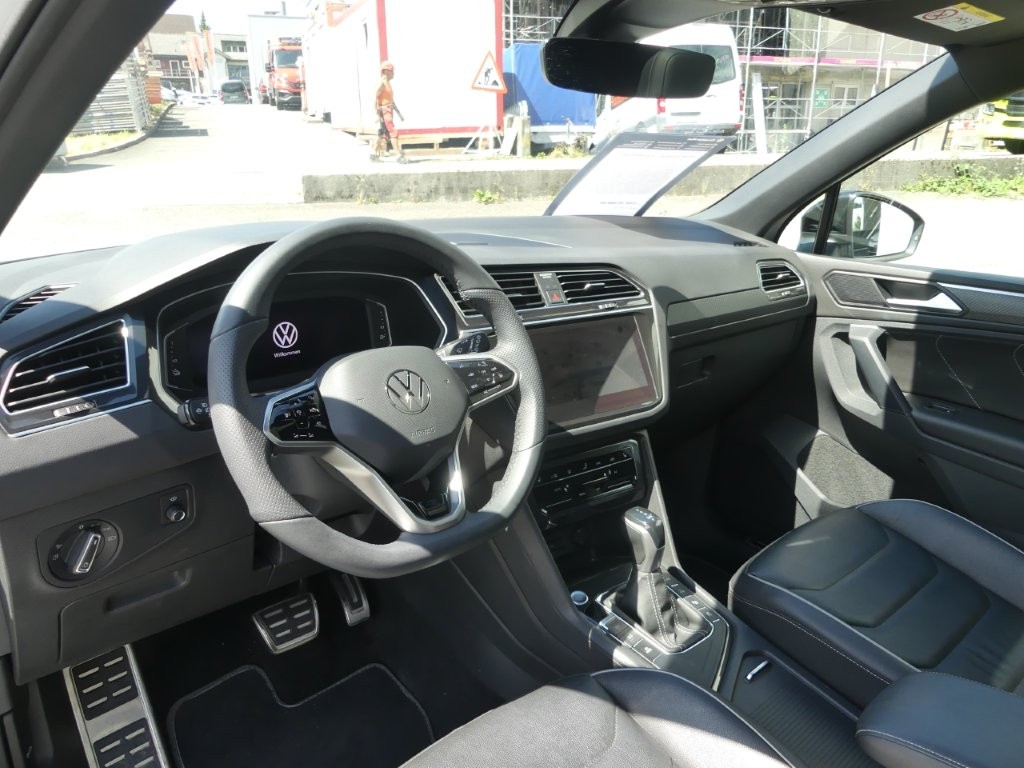 VW Tiguan 1.4TSI PHEV R-Line DSG-image-6