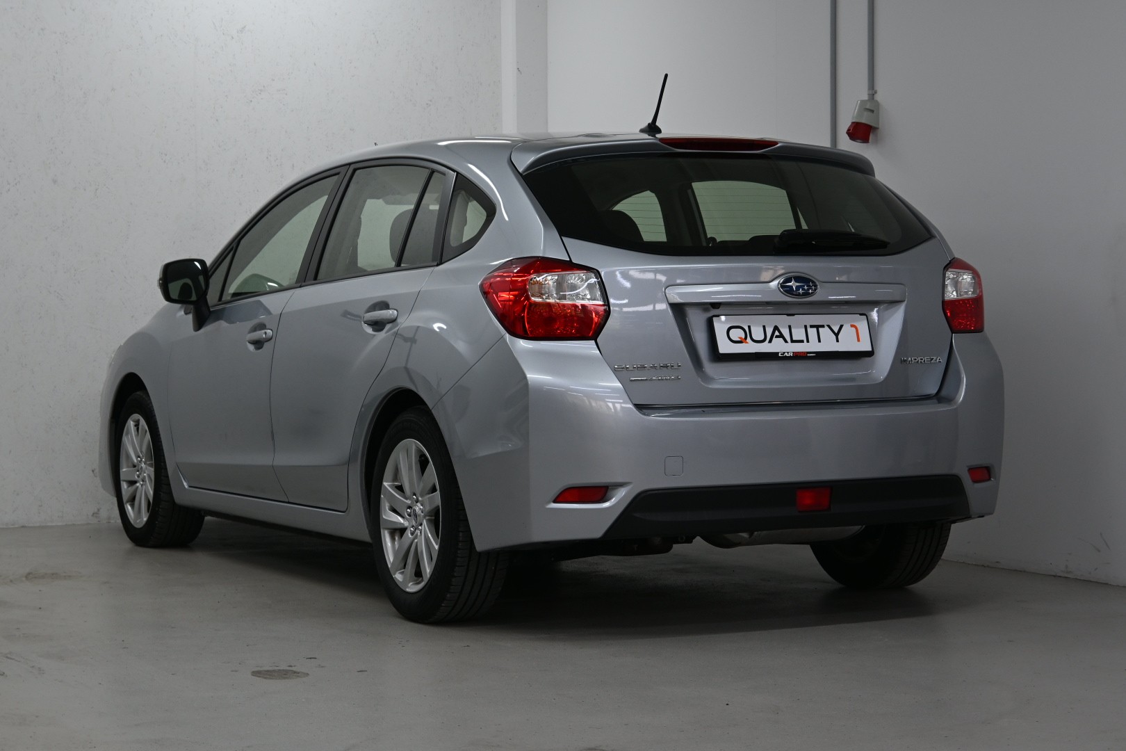 SUBARU Impreza 1.6 Swiss one CVT-image-3
