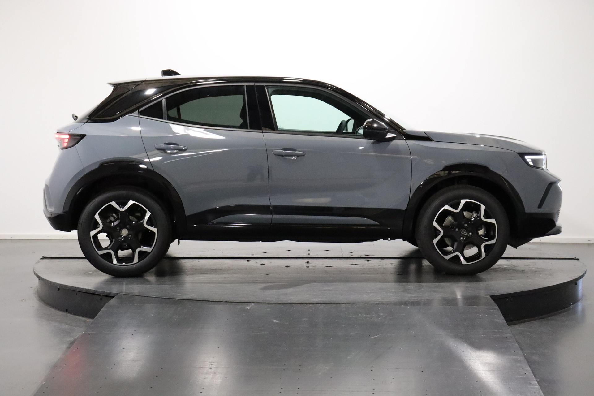 OPEL Mokka 1.2 T 145 HEV GS-image-1
