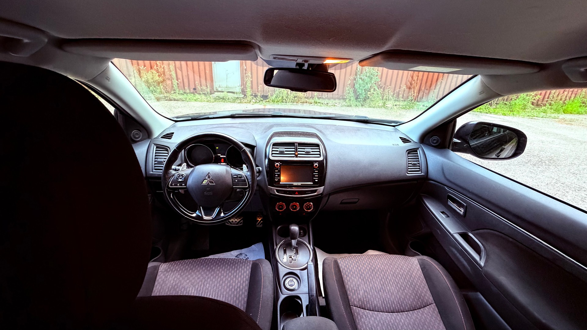 MITSUBISHI ASX 2.2 DID Celebration 300K 4WD Automatic-image-9