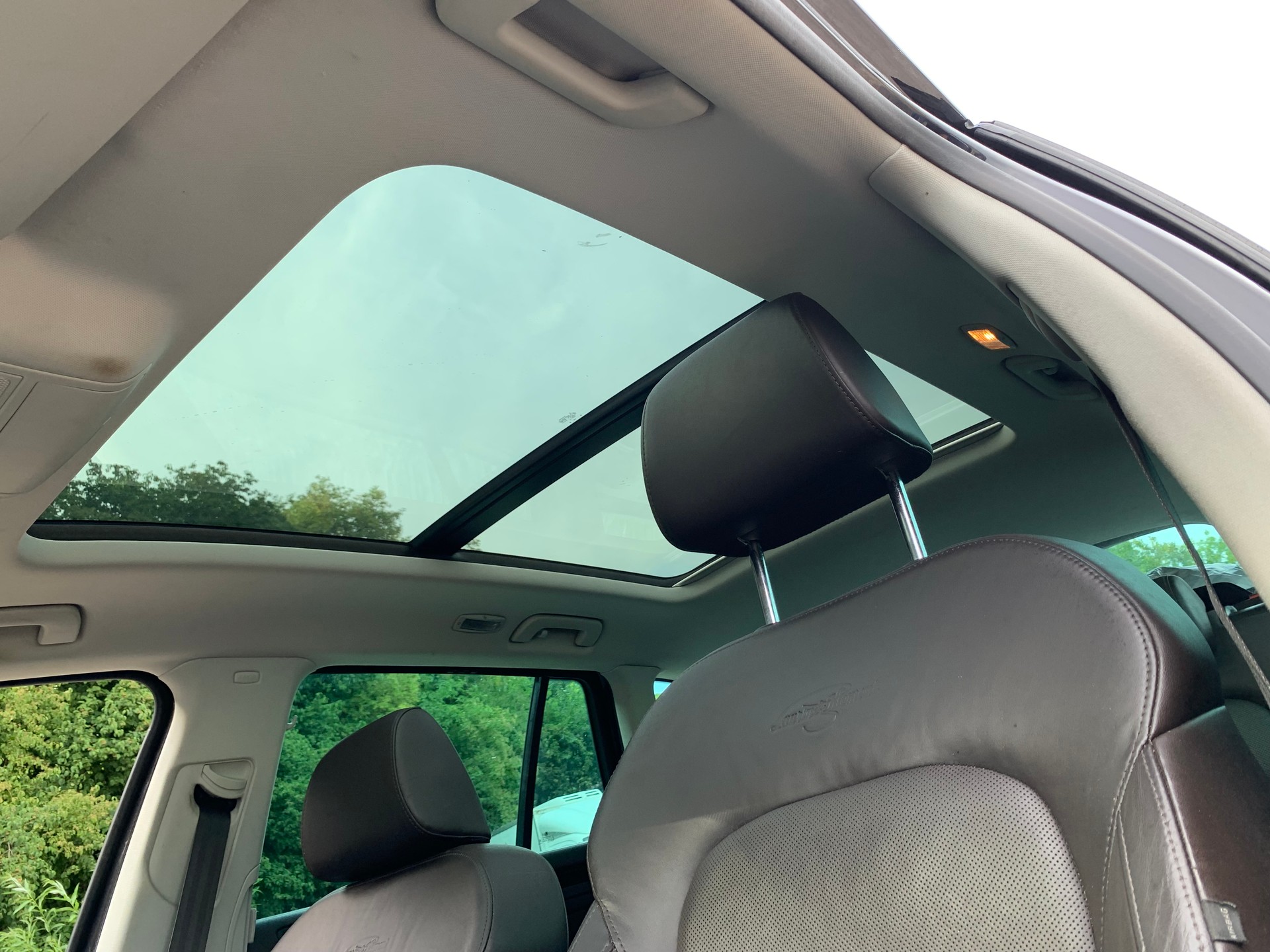 SKODA Superb Combi 3.6 FSI Laurin & Klement 4x4 DSG-image-10