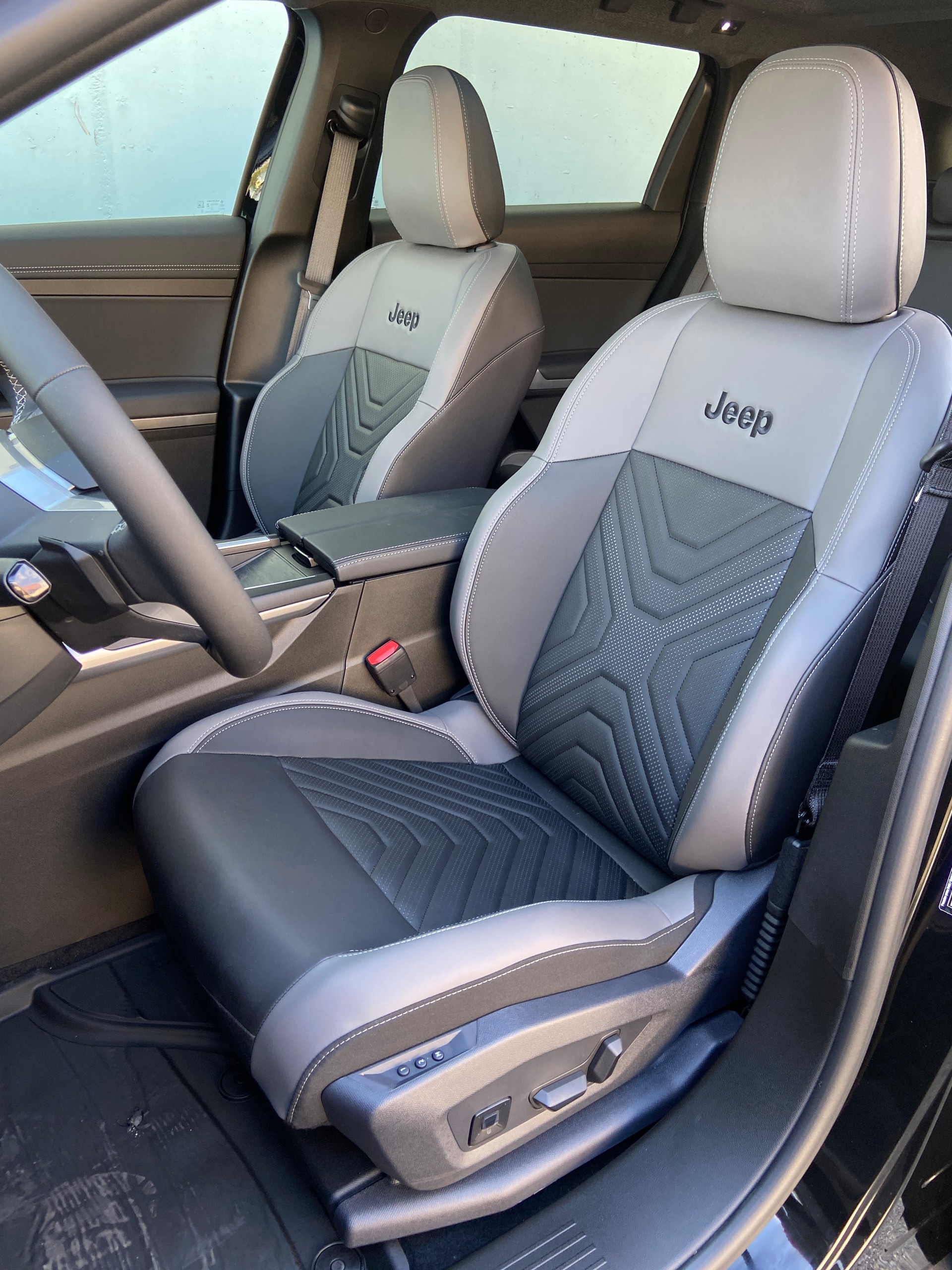 JEEP Compass 1.2 T e-Hybrid Summit Premium Sky-image-6