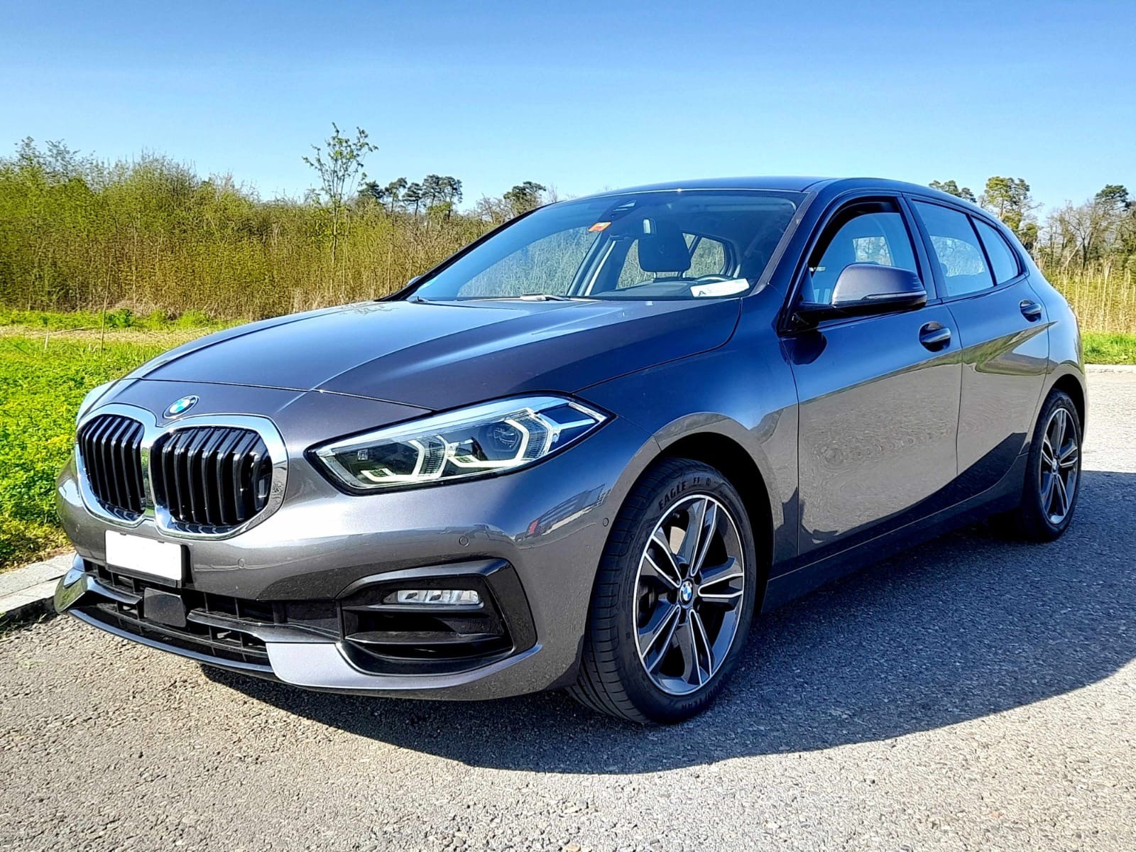 BMW 118i-image-0