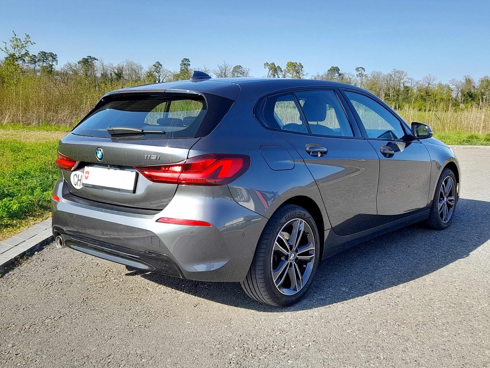 BMW 118i-image-2