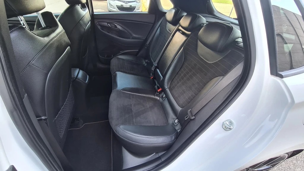HYUNDAI i30 N 2.0 T-GDi ** Teil-Leder ** Gr-Navi ** RF-Kamera ** Sitzmemory ** Lenkrad-Heizung ** Frisch Ab MFK & Service **-image-19