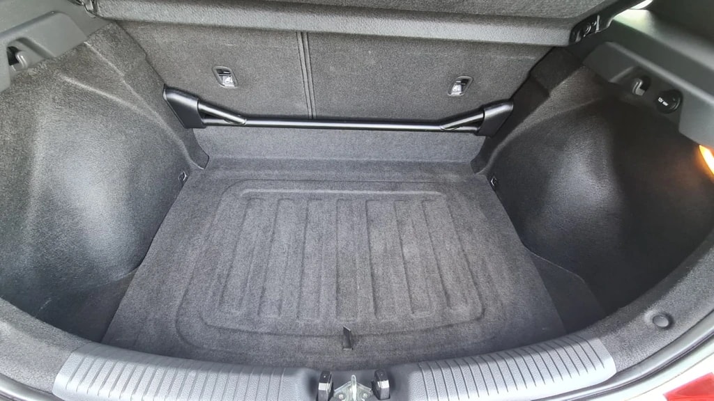 HYUNDAI i30 N 2.0 T-GDi ** Teil-Leder ** Gr-Navi ** RF-Kamera ** Sitzmemory ** Lenkrad-Heizung ** Frisch Ab MFK & Service **-image-10