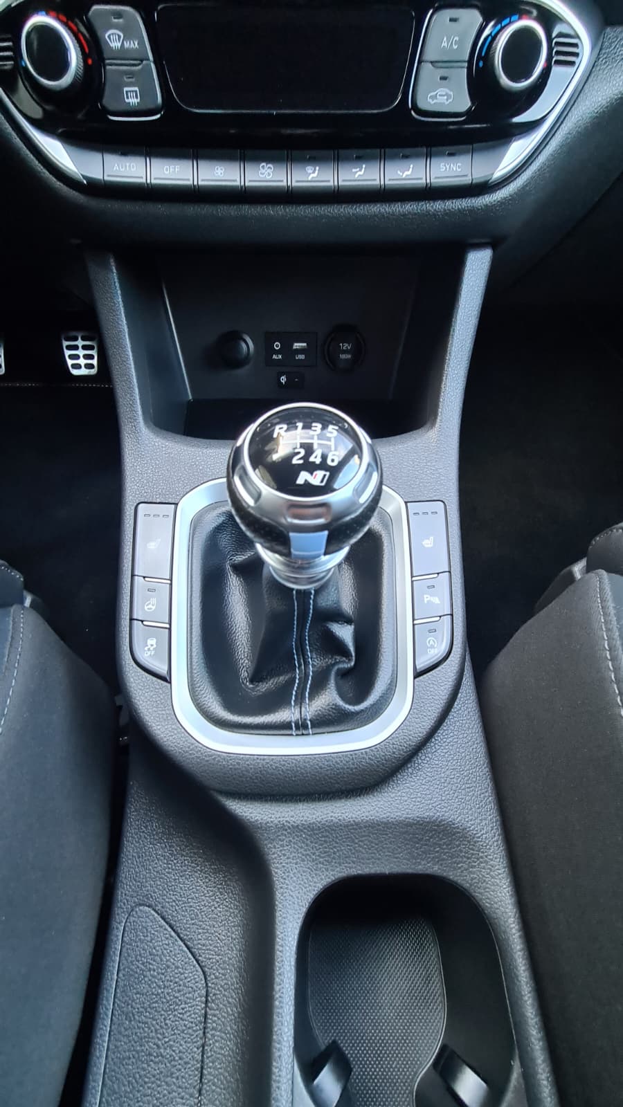 HYUNDAI i30 N 2.0 T-GDi ** Teil-Leder ** Gr-Navi ** RF-Kamera ** Sitzmemory ** Lenkrad-Heizung ** Frisch Ab MFK & Service **-image-16