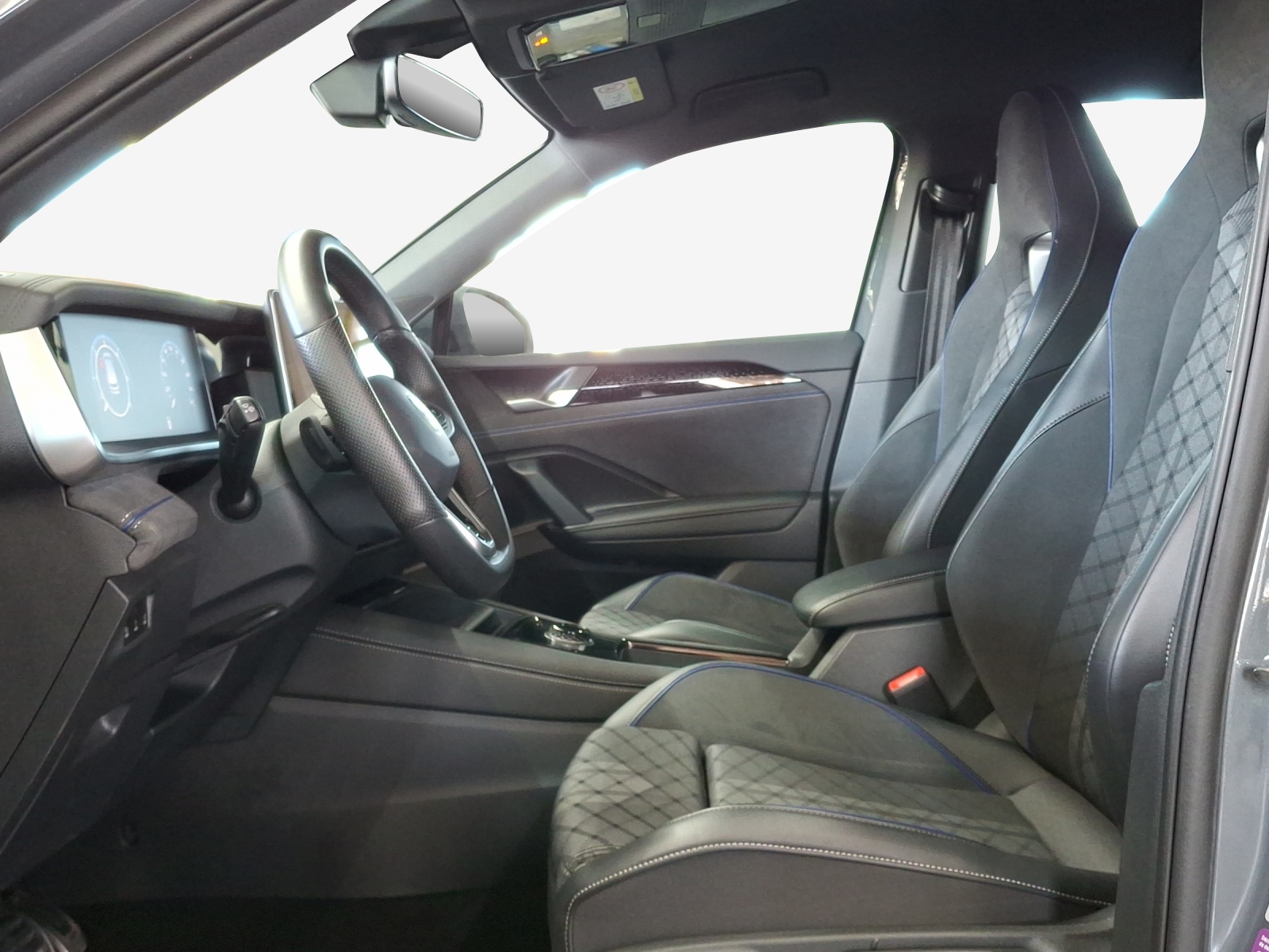 VW Tayron 2.0 TSI R-Line DSG 4Motion-image-7